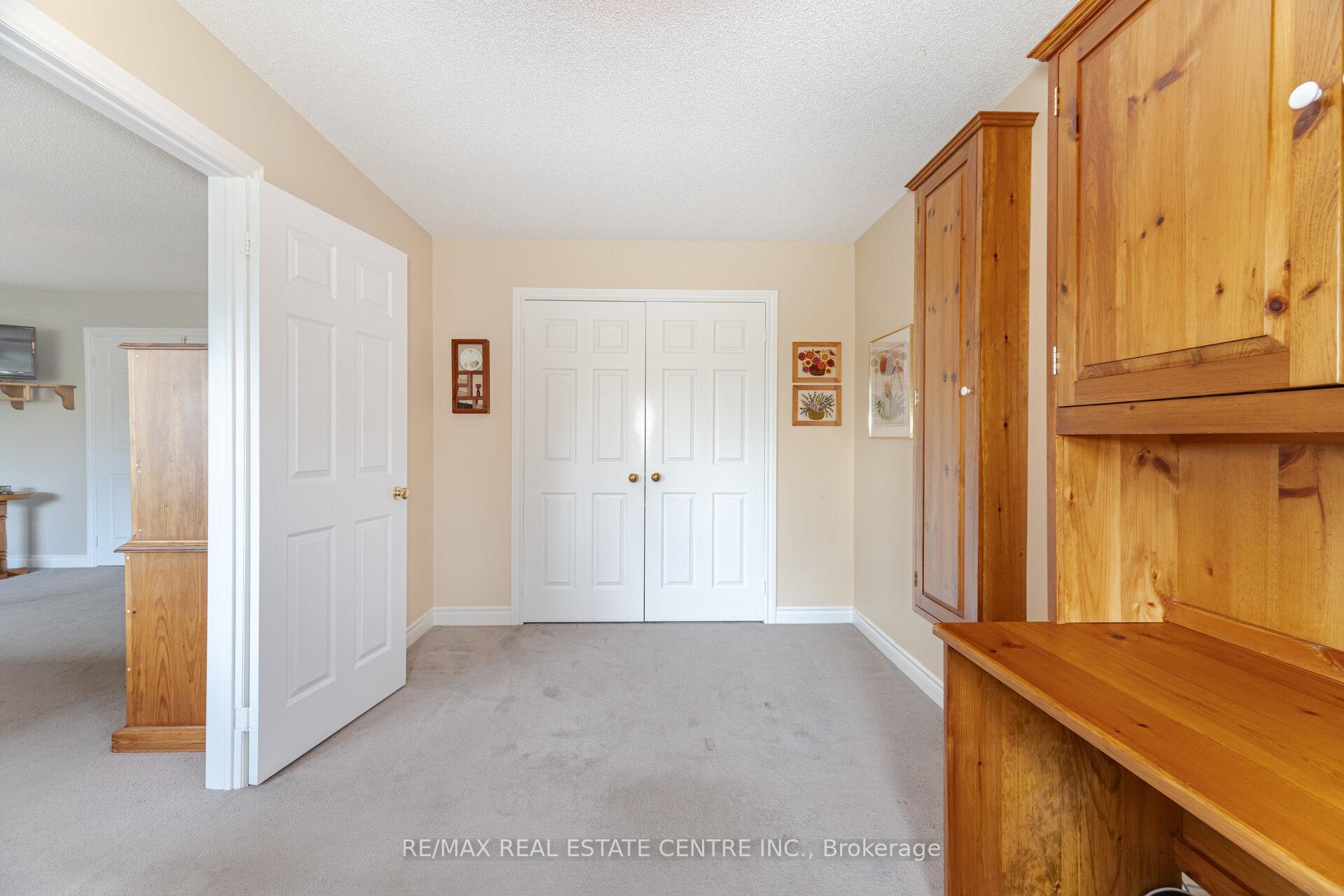 Photo 39 of 42 Fernbrook Crescent, Brampton, Snelgrove — HOMEH