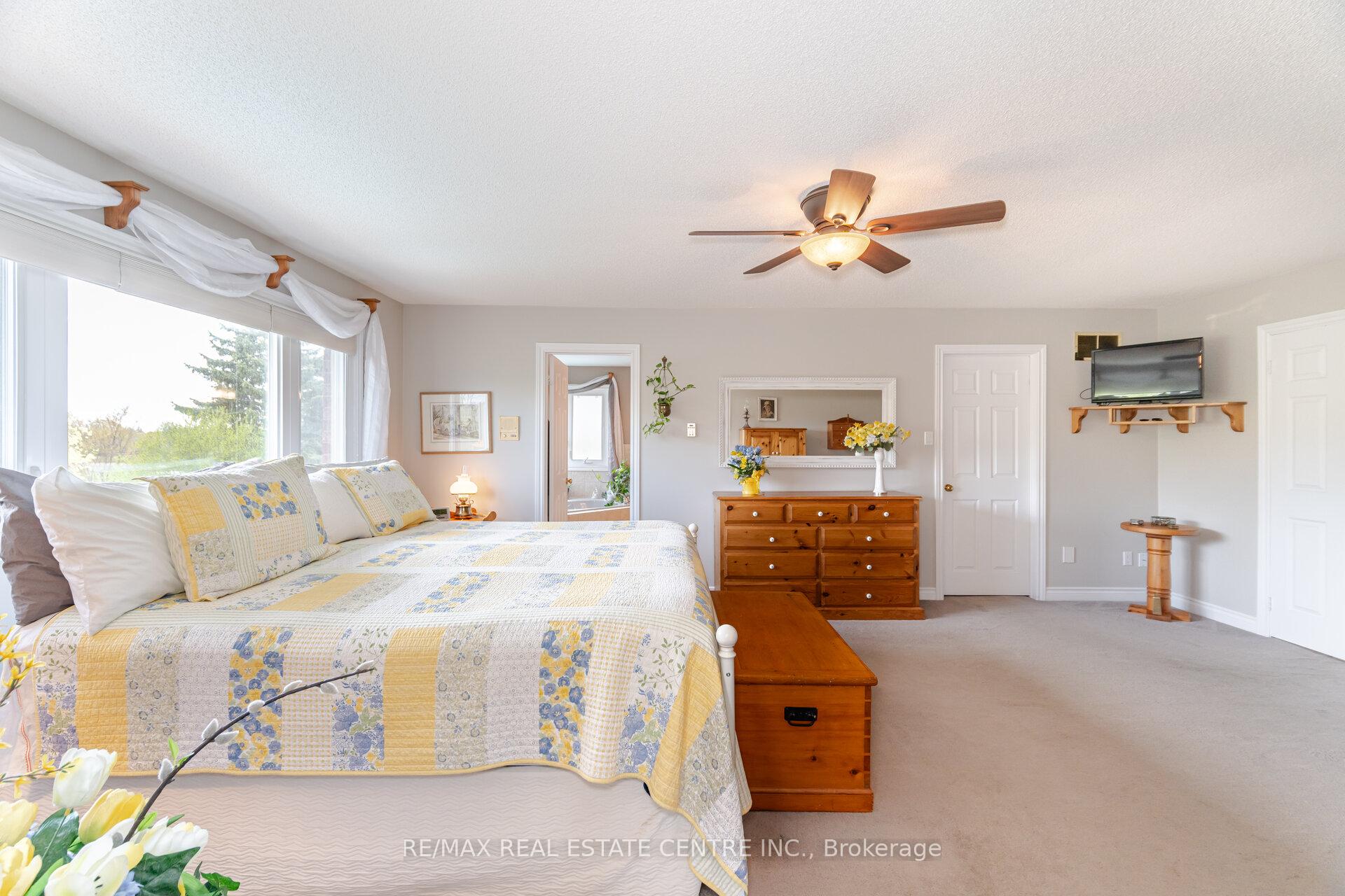 Photo 27 of 42 Fernbrook Crescent, Brampton, Snelgrove — HOMEH
