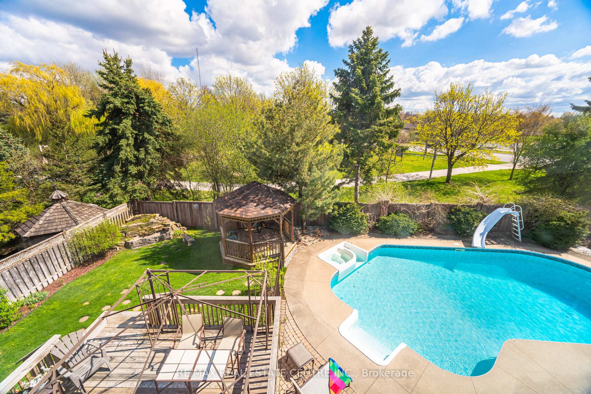 Photo 42 of 42 Fernbrook Crescent, Brampton, Snelgrove — HOMEH