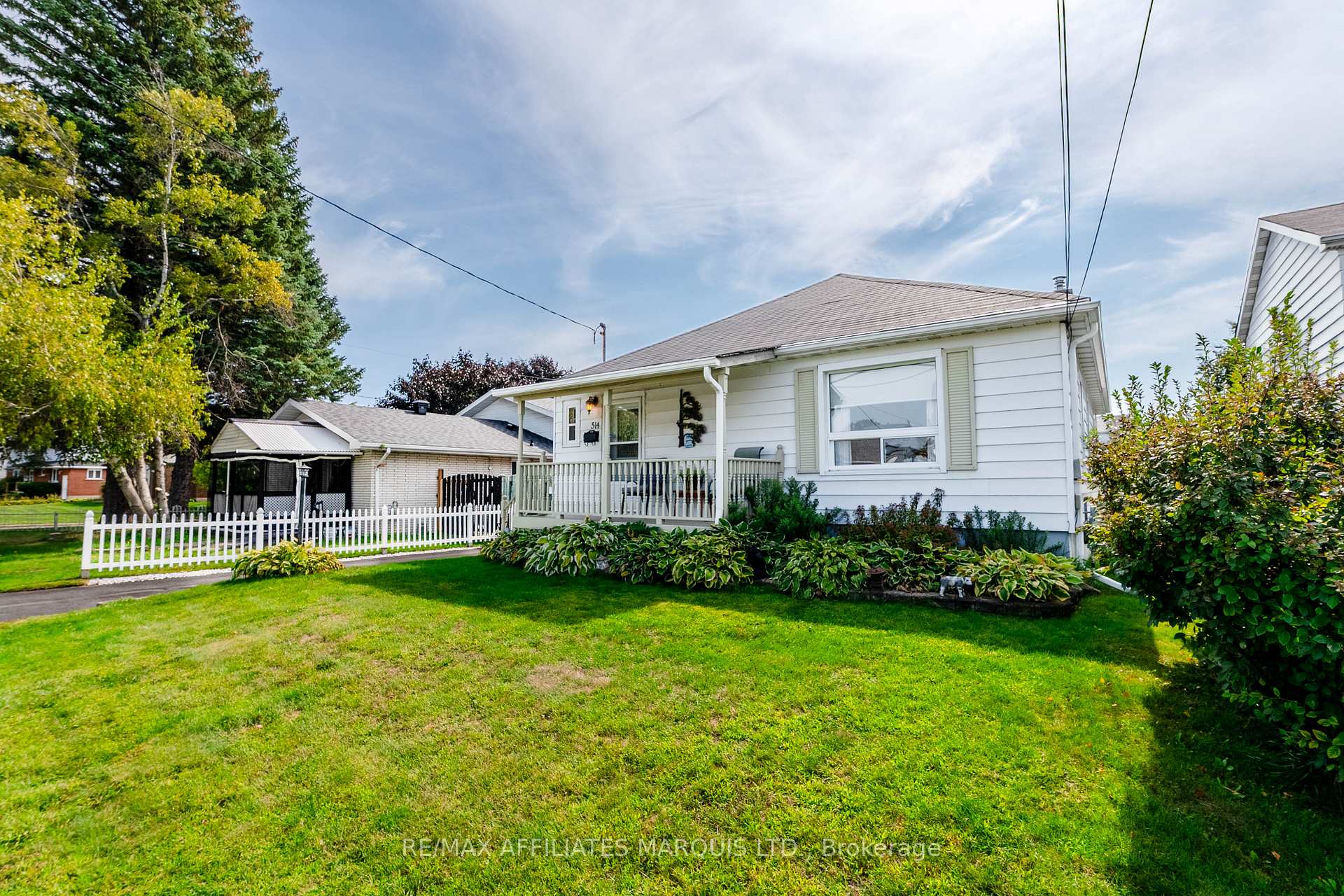 Photo 2 of 514 Fourth E Street, Cornwall — HOMEH