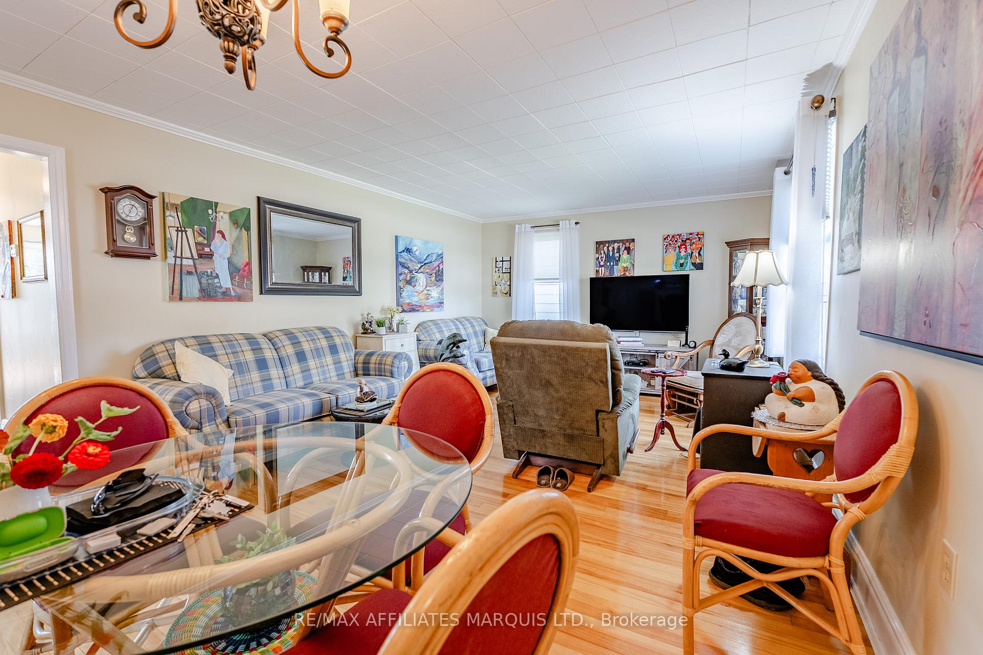 Photo 7 of 514 Fourth E Street, Cornwall — HOMEH