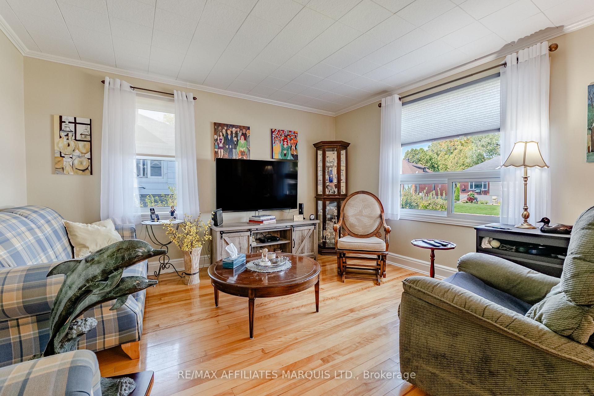 Photo 15 of 514 Fourth E Street, Cornwall — HOMEH