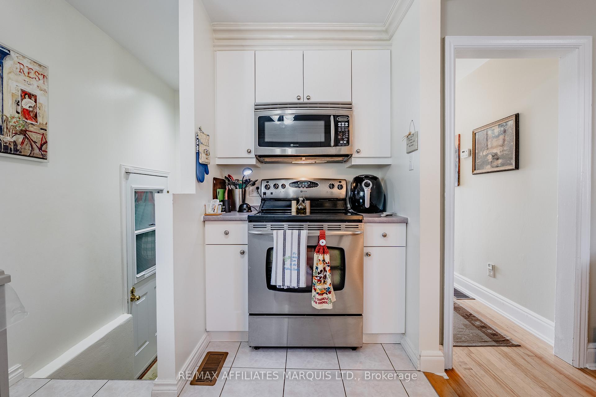 Photo 10 of 514 Fourth E Street, Cornwall — HOMEH