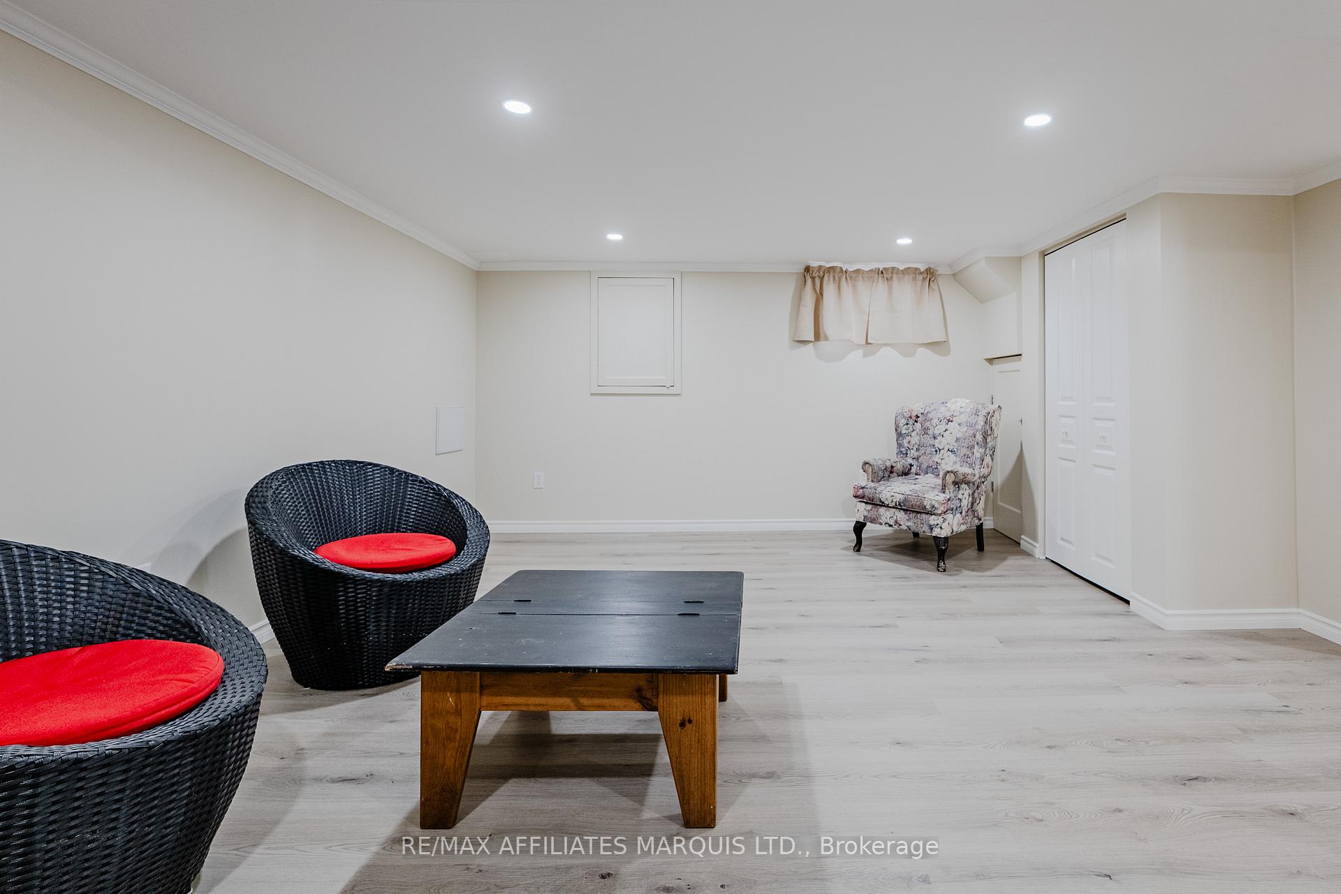 Photo 37 of 514 Fourth E Street, Cornwall — HOMEH