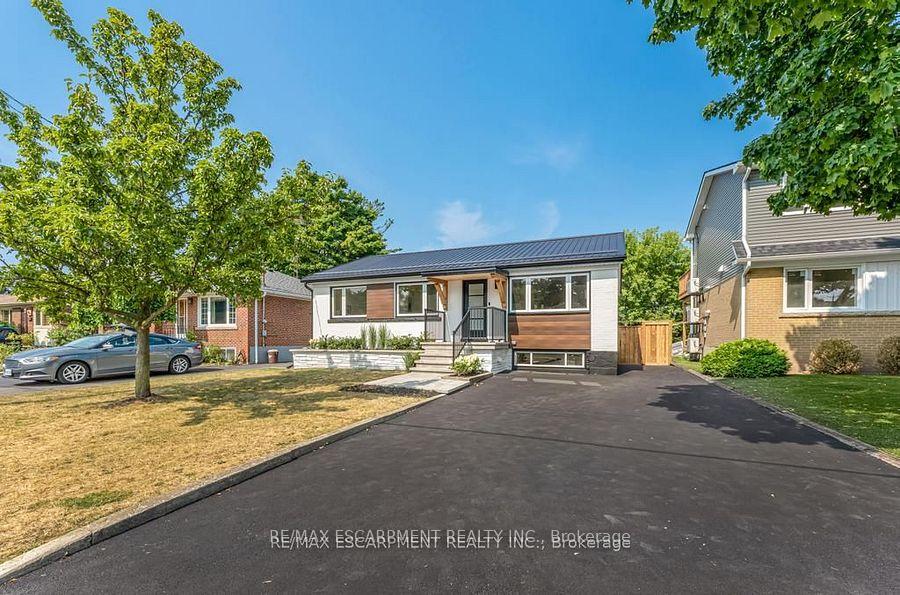 Photo 2 of 48 Ferrara Street, Hamilton, Huntington — HOMEH