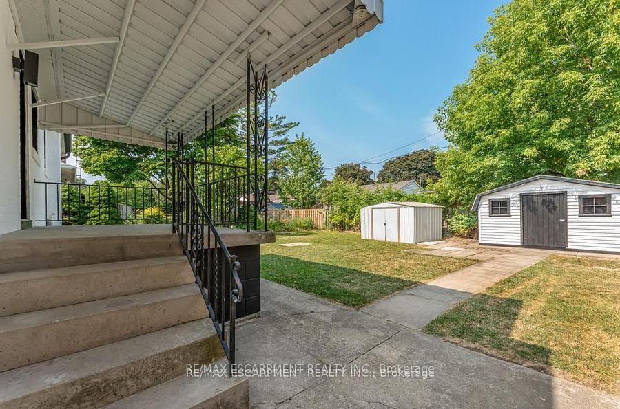 Photo 23 of 48 Ferrara Street, Hamilton, Huntington — HOMEH