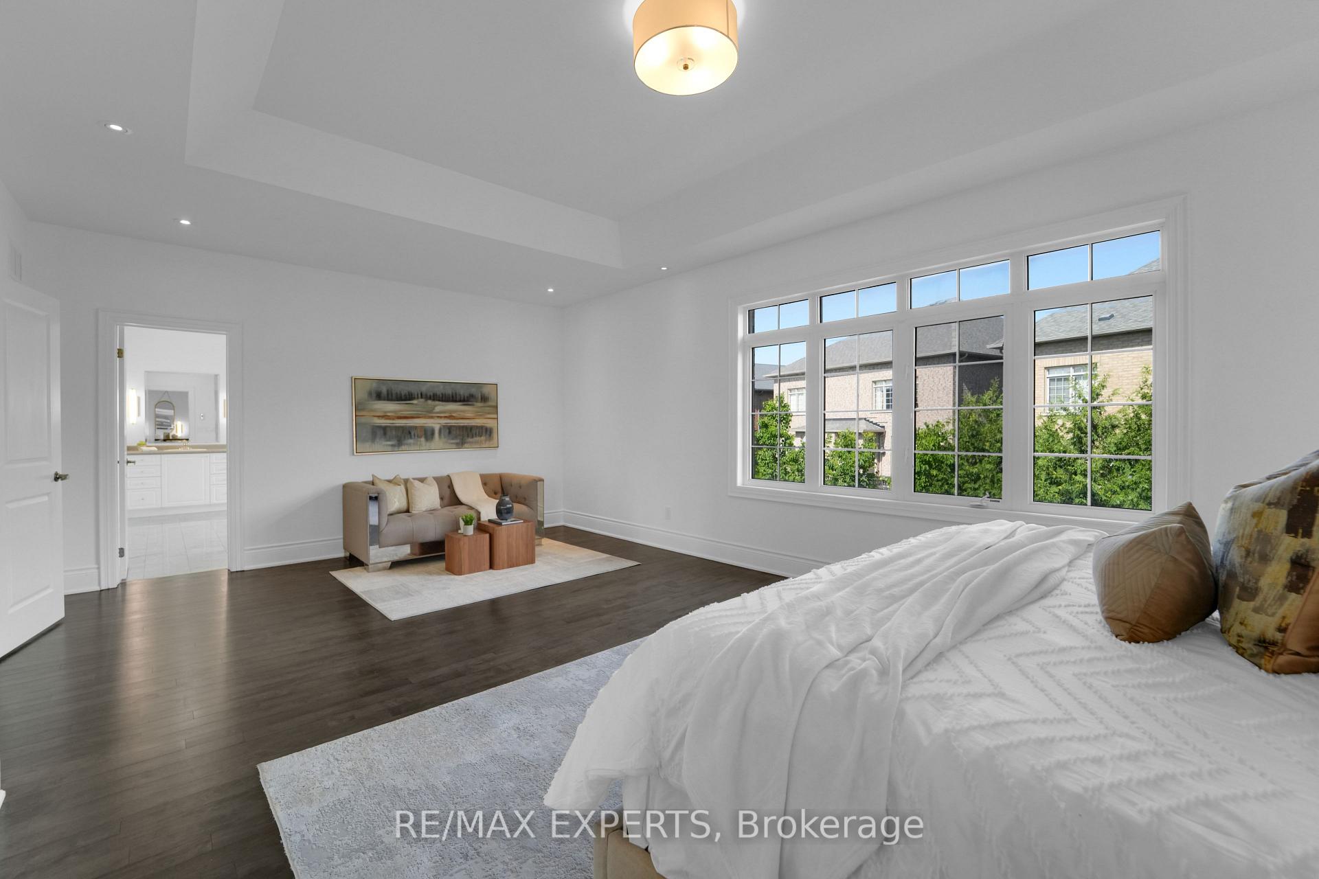 Photo 19 of 180 Orleans Circle, Vaughan, Vellore Village — HOMEH