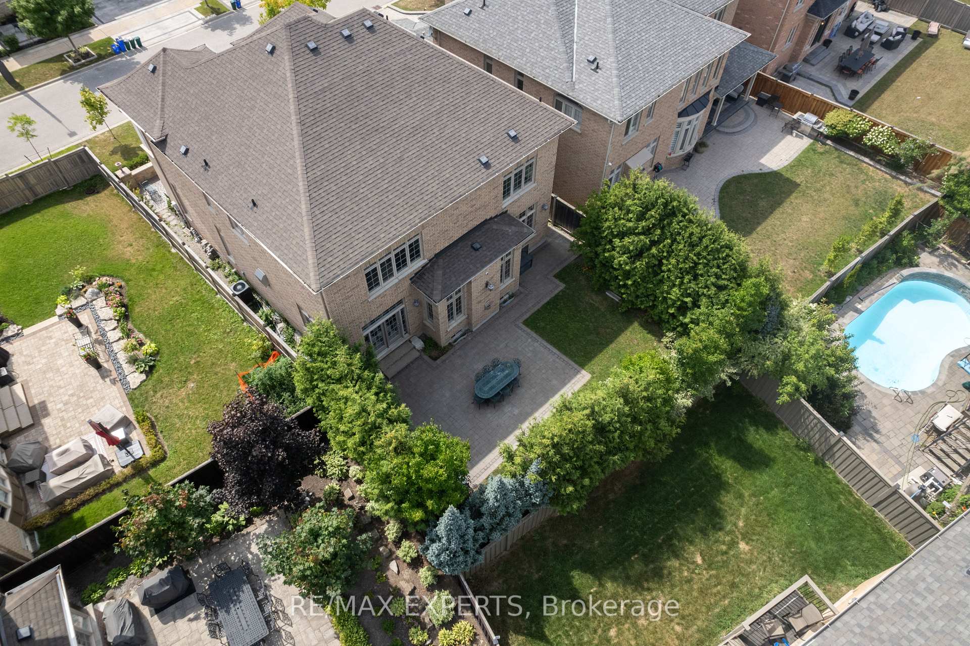 Photo 43 of 180 Orleans Circle, Vaughan, Vellore Village — HOMEH