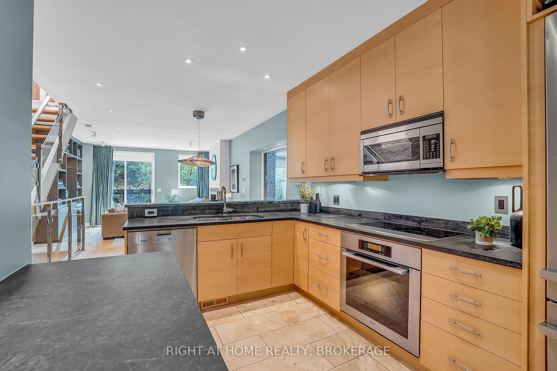 Photo 3 of 161 Langley Avenue, Toronto, North Riverdale — HOMEH