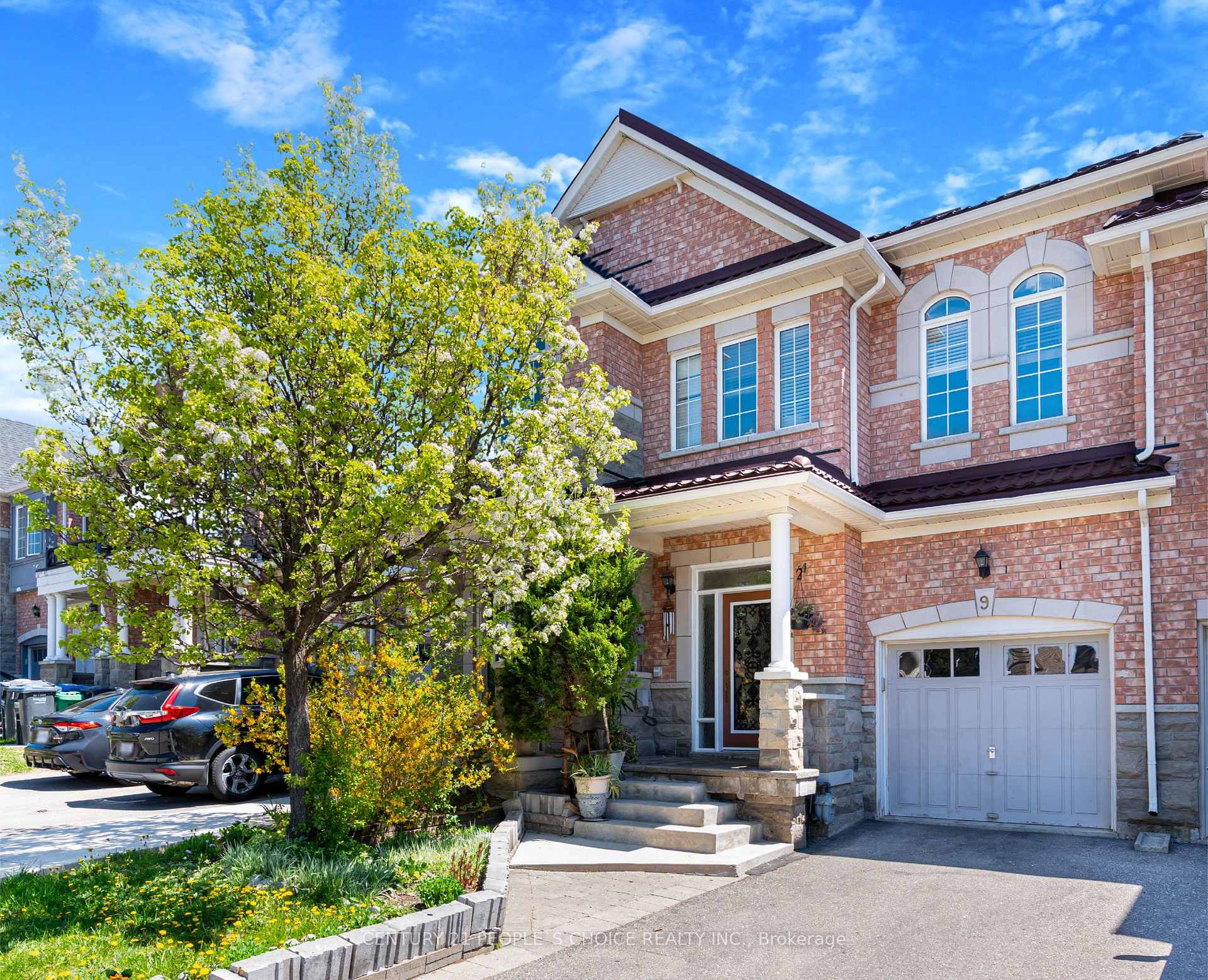 Photo 1 of 9 Saint Eugene Street, Brampton, Bram West — HOMEH