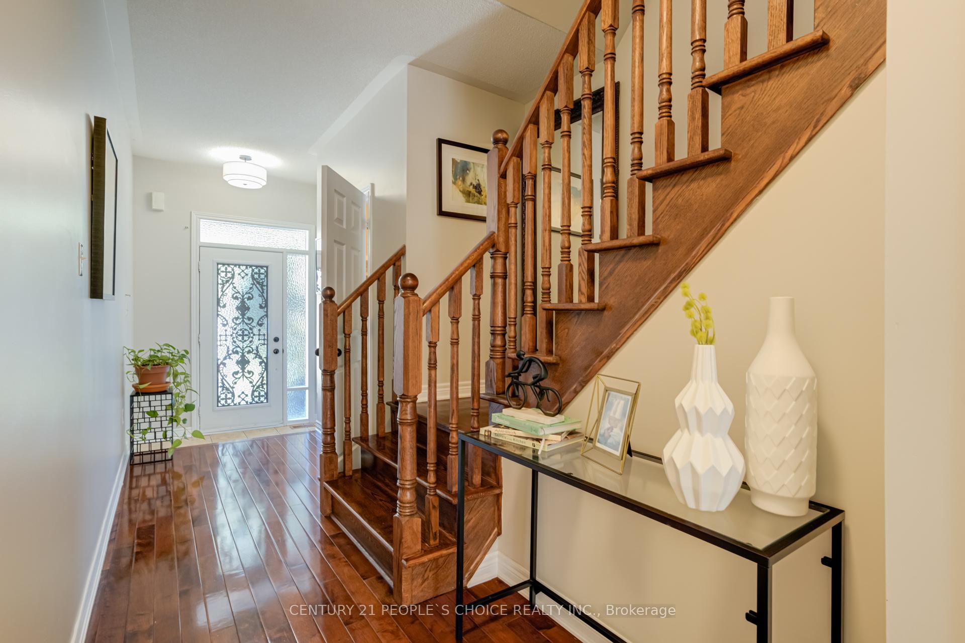Photo 13 of 9 Saint Eugene Street, Brampton, Bram West — HOMEH