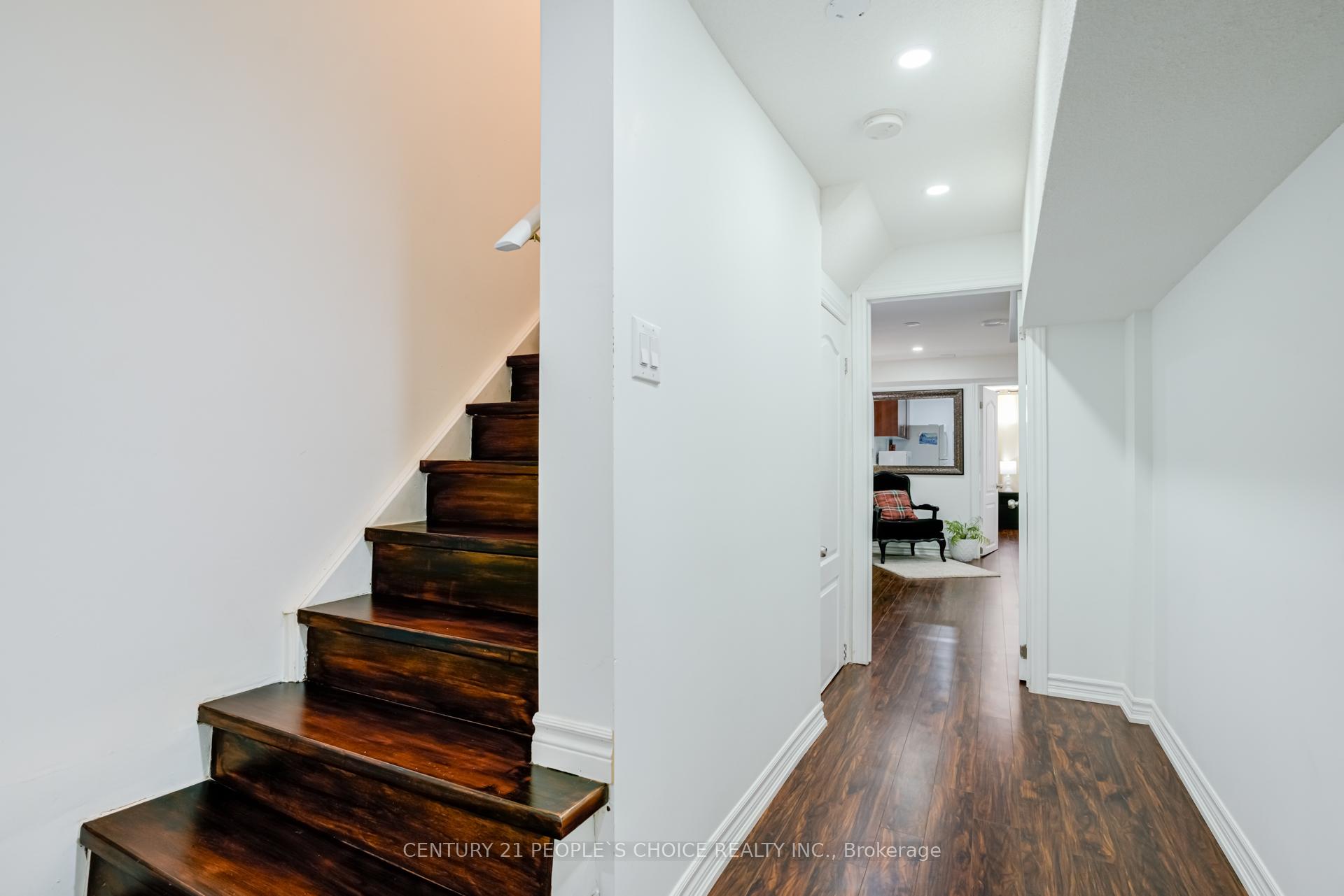 Photo 15 of 9 Saint Eugene Street, Brampton, Bram West — HOMEH