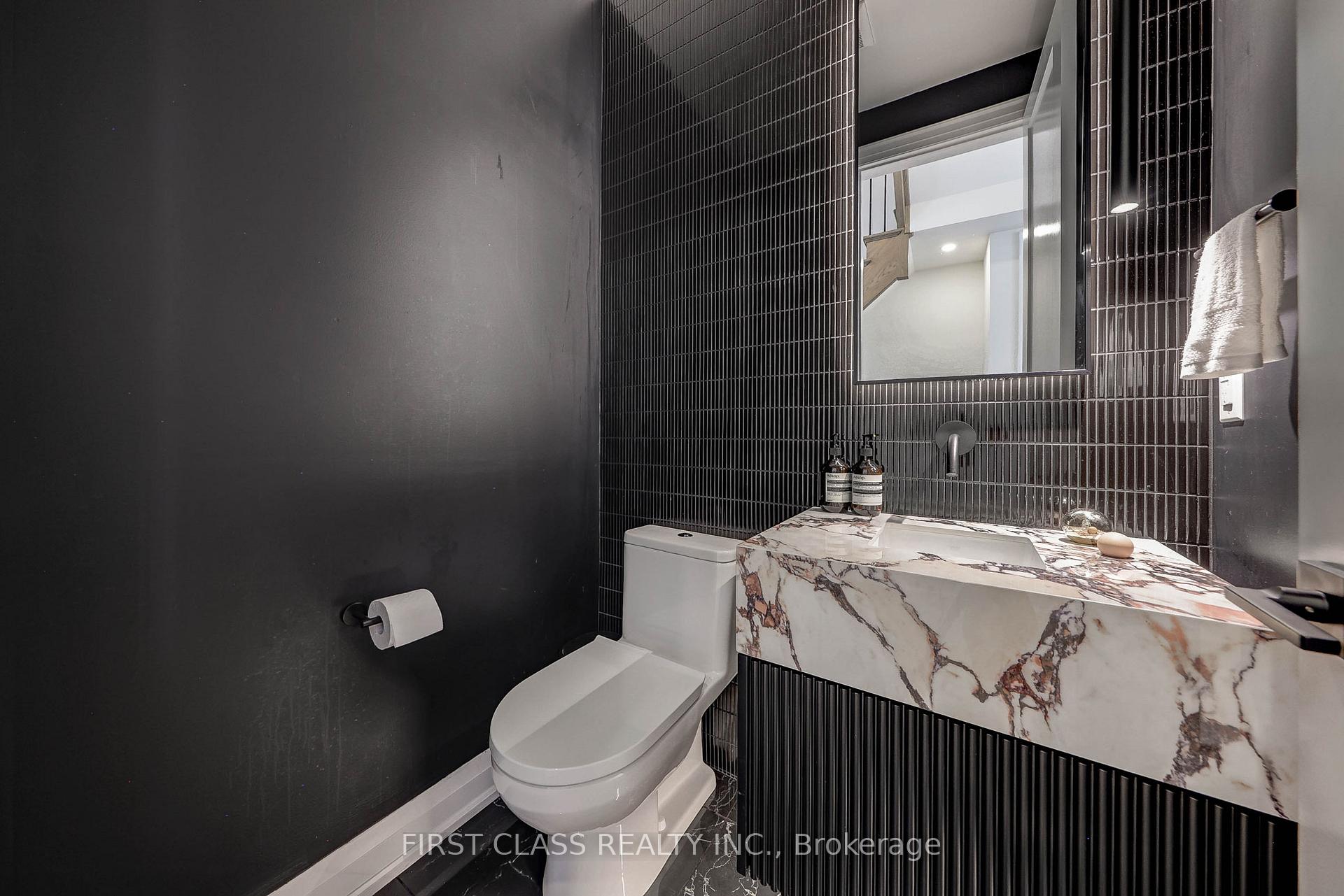Photo 41 of 5 Gardeners Lane, Markham, Angus Glen — HOMEH