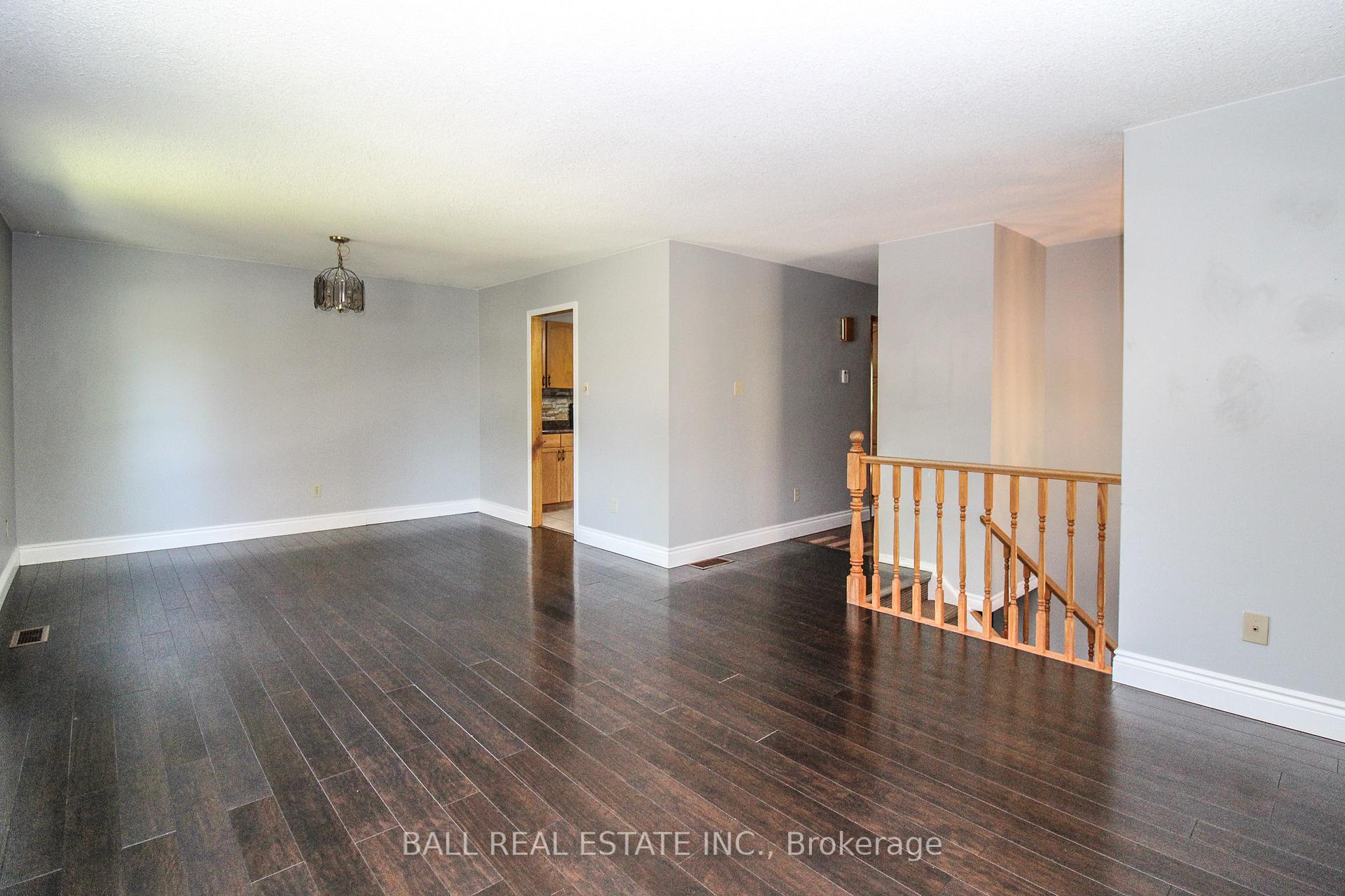Photo 5 of 885 Stewart Drive, Peterborough, Ashburnham Ward 4 — HOMEH