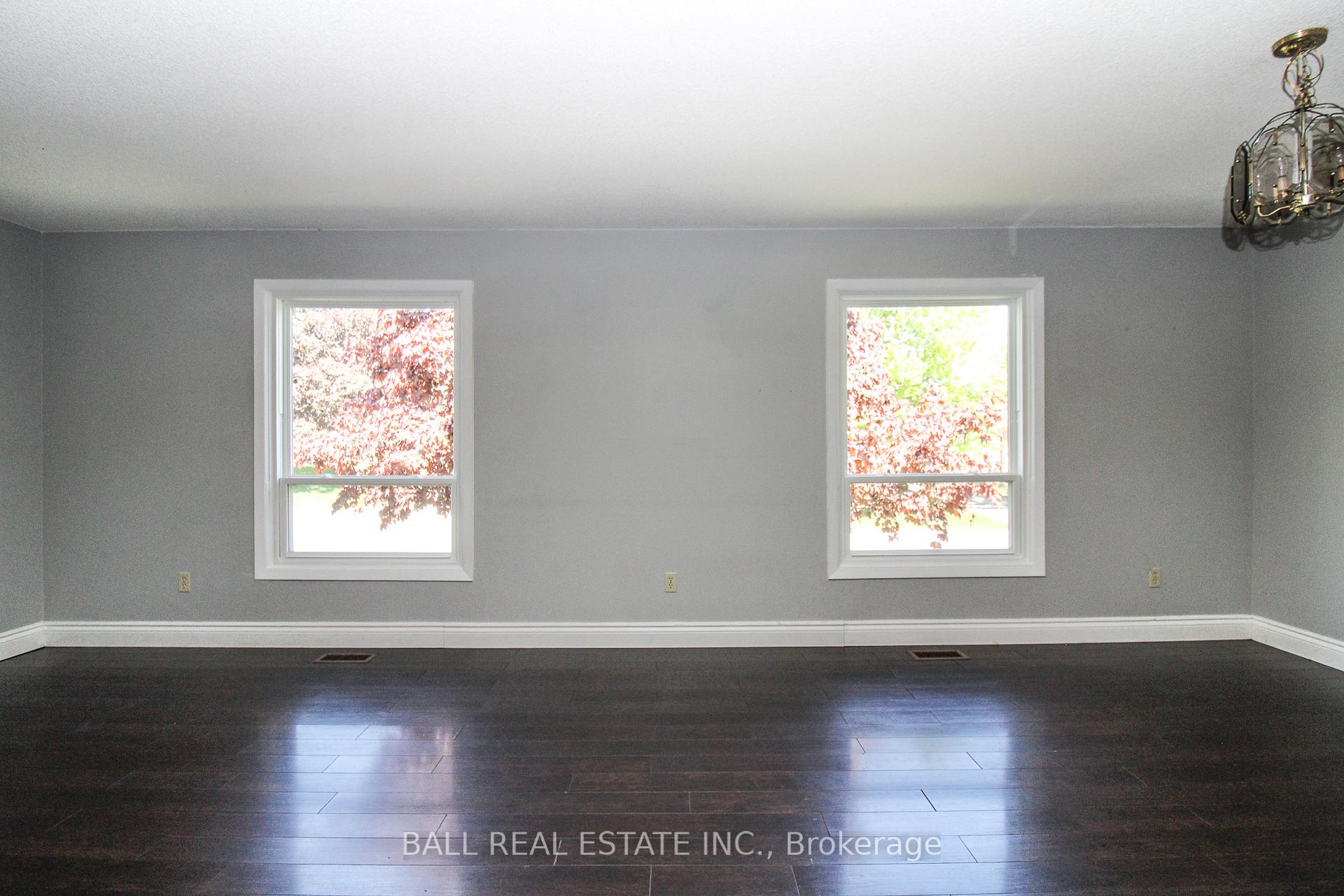 Photo 3 of 885 Stewart Drive, Peterborough, Ashburnham Ward 4 — HOMEH