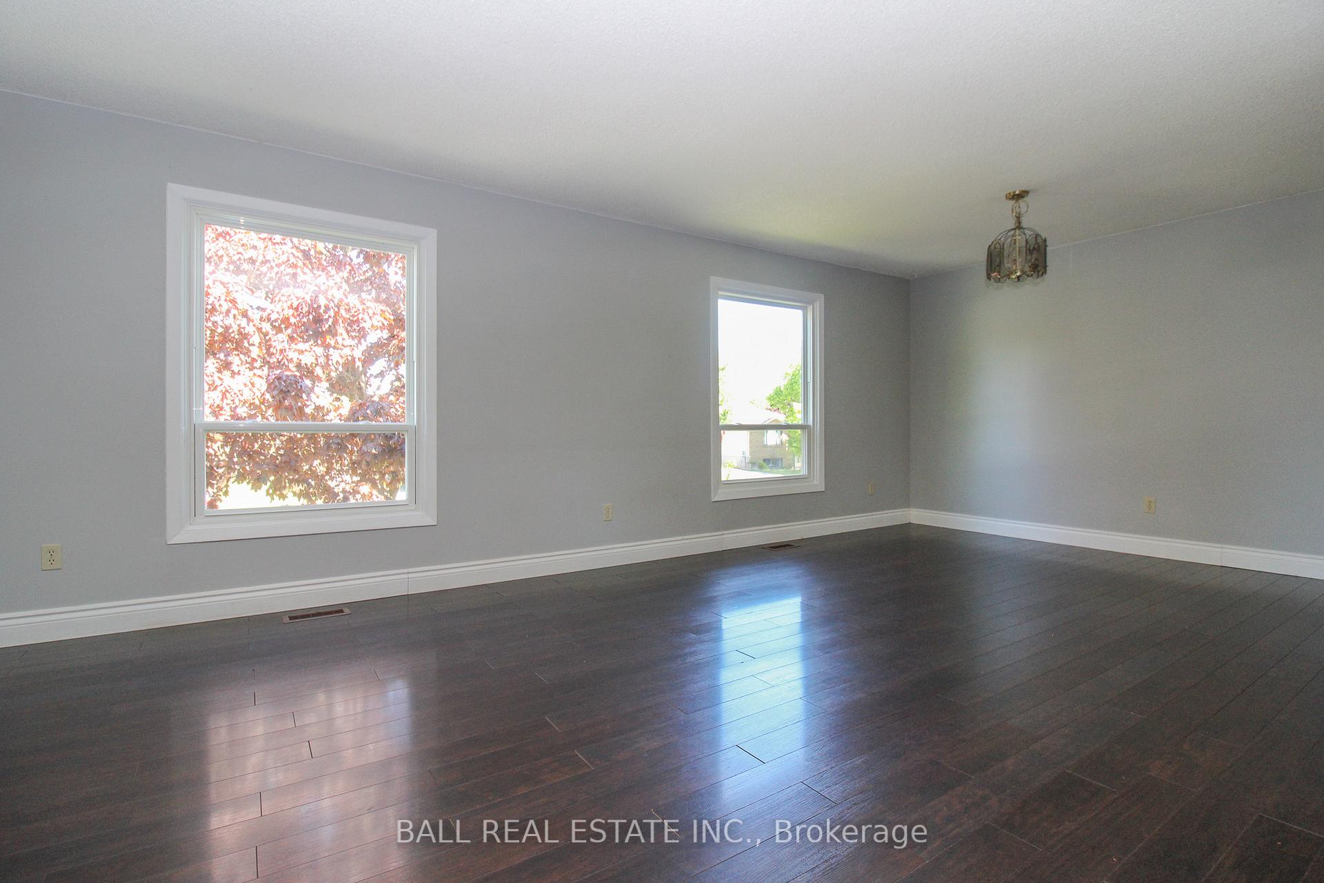 Photo 15 of 885 Stewart Drive, Peterborough, Ashburnham Ward 4 — HOMEH