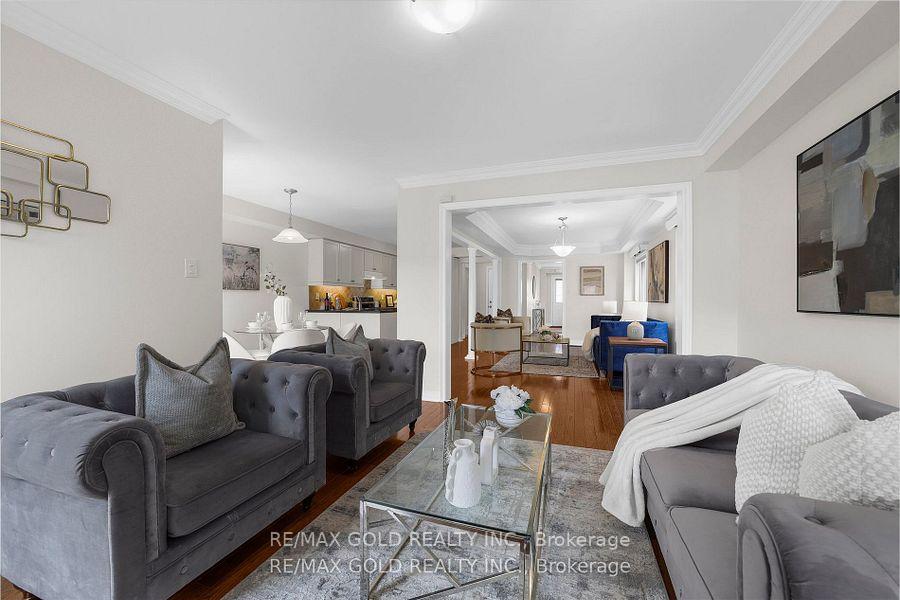 Photo 7 of 157 Black Maple Crescent, Vaughan, Patterson — HOMEH