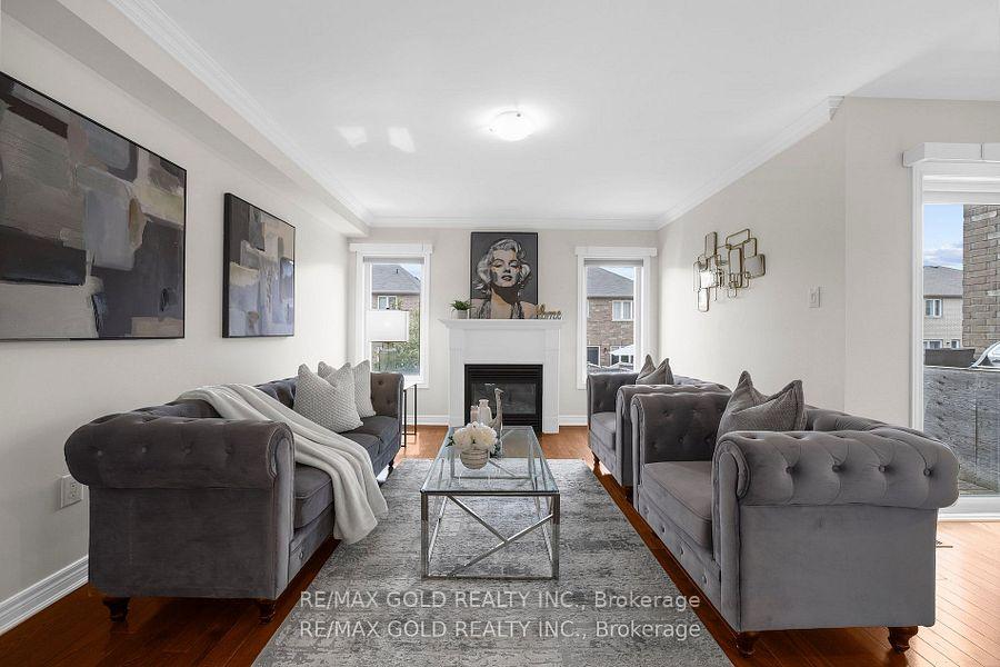 Photo 26 of 157 Black Maple Crescent, Vaughan, Patterson — HOMEH
