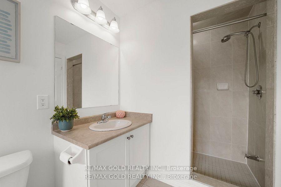 Photo 29 of 157 Black Maple Crescent, Vaughan, Patterson — HOMEH