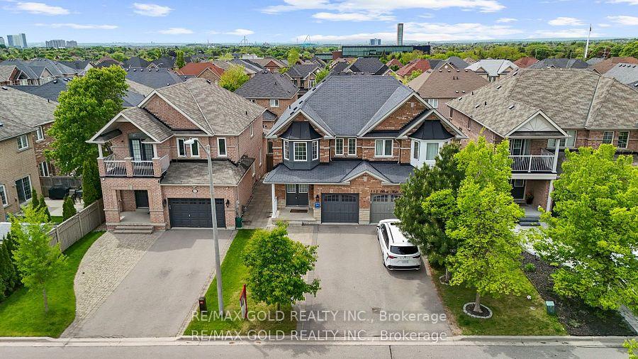 Photo 21 of 157 Black Maple Crescent, Vaughan, Patterson — HOMEH