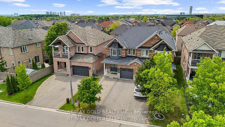 Photo 24 of 157 Black Maple Crescent, Vaughan, Patterson — HOMEH