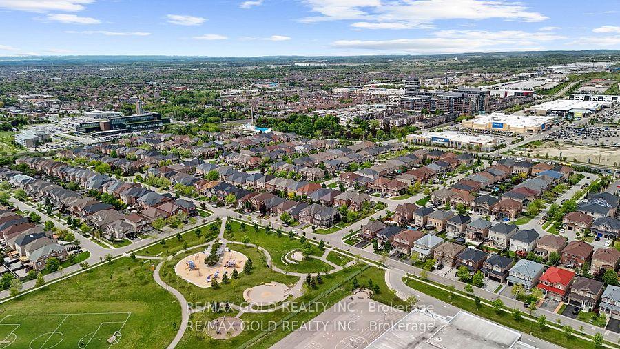 Photo 43 of 157 Black Maple Crescent, Vaughan, Patterson — HOMEH