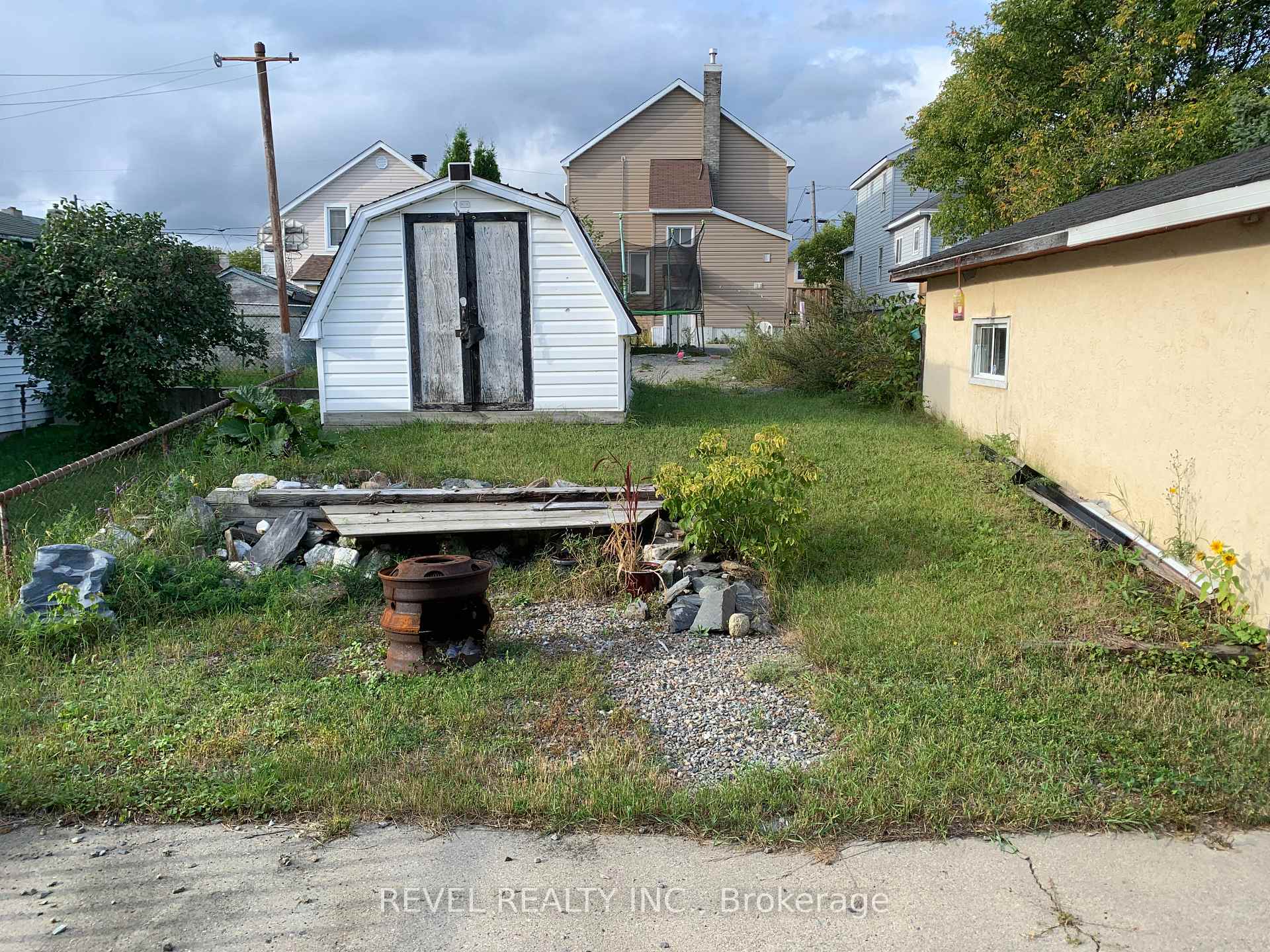Photo 8 of 50 Columbus Avenue, Timmins, TS - SW — HOMEH