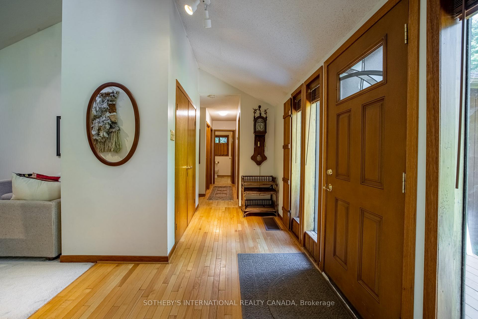 Photo 2 of 16235 7th Concession, King, Pottageville — HOMEH