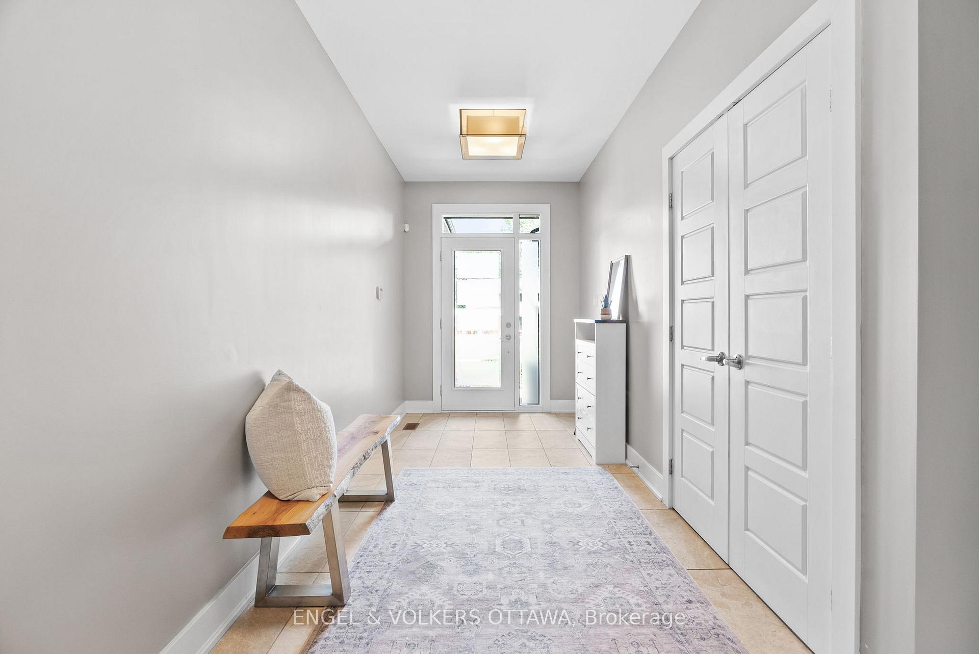 Photo 2 of 1103 Normandy Crescent, Ottawa, Borden Farm/Stewart Farm/Carleton Heights/Parkwood Hills — HOMEH