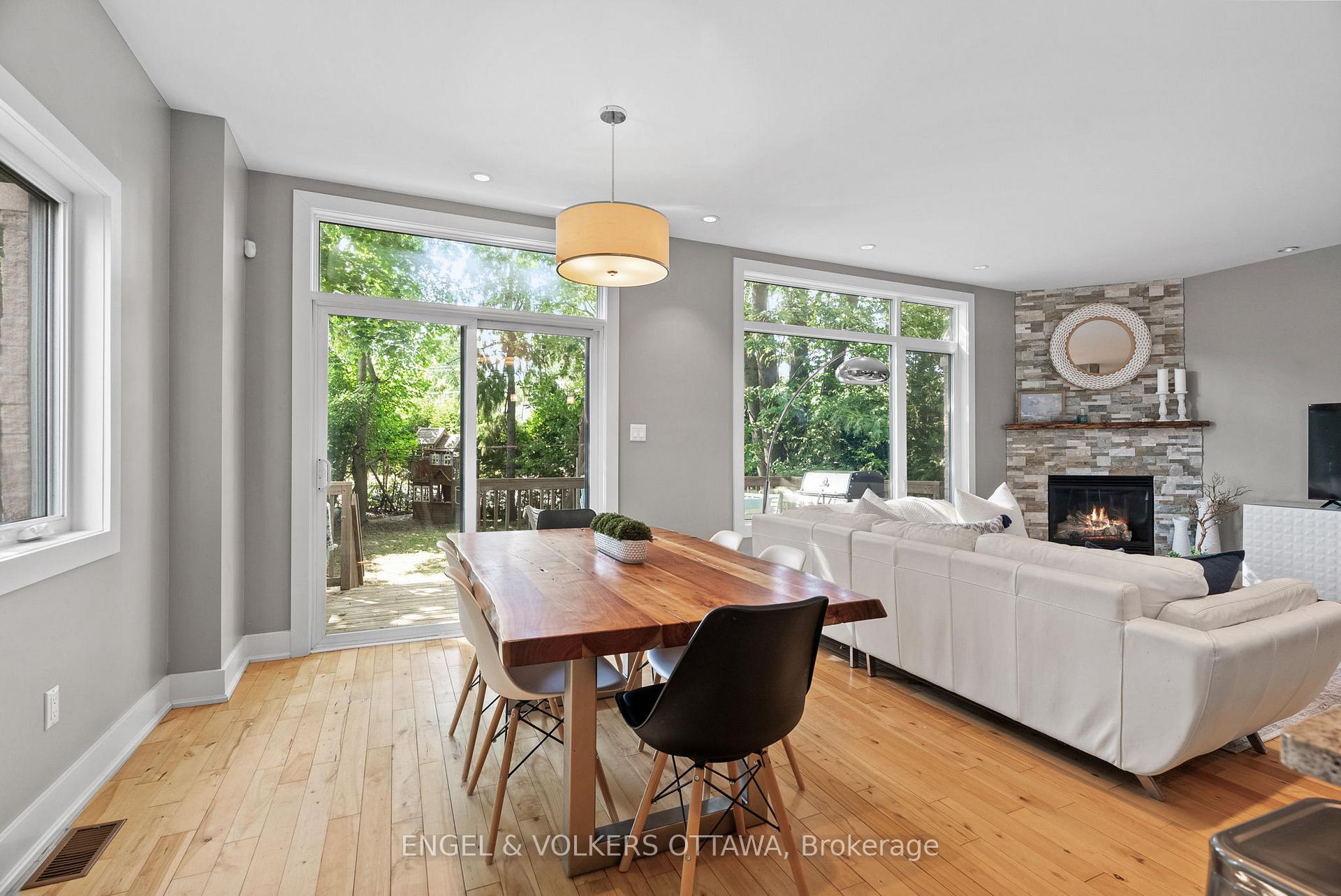 Photo 12 of 1103 Normandy Crescent, Ottawa, Borden Farm/Stewart Farm/Carleton Heights/Parkwood Hills — HOMEH