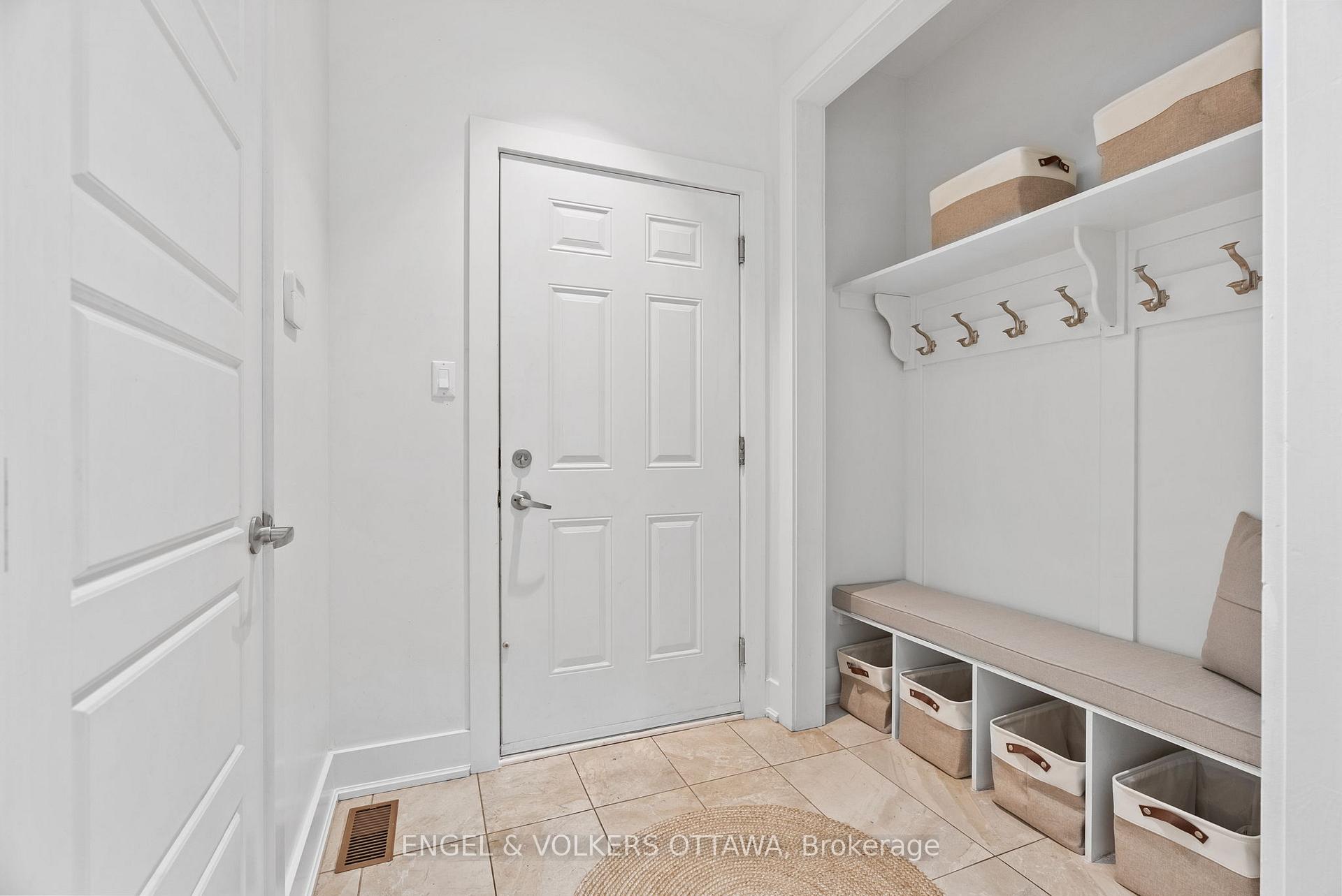 Photo 18 of 1103 Normandy Crescent, Ottawa, Borden Farm/Stewart Farm/Carleton Heights/Parkwood Hills — HOMEH