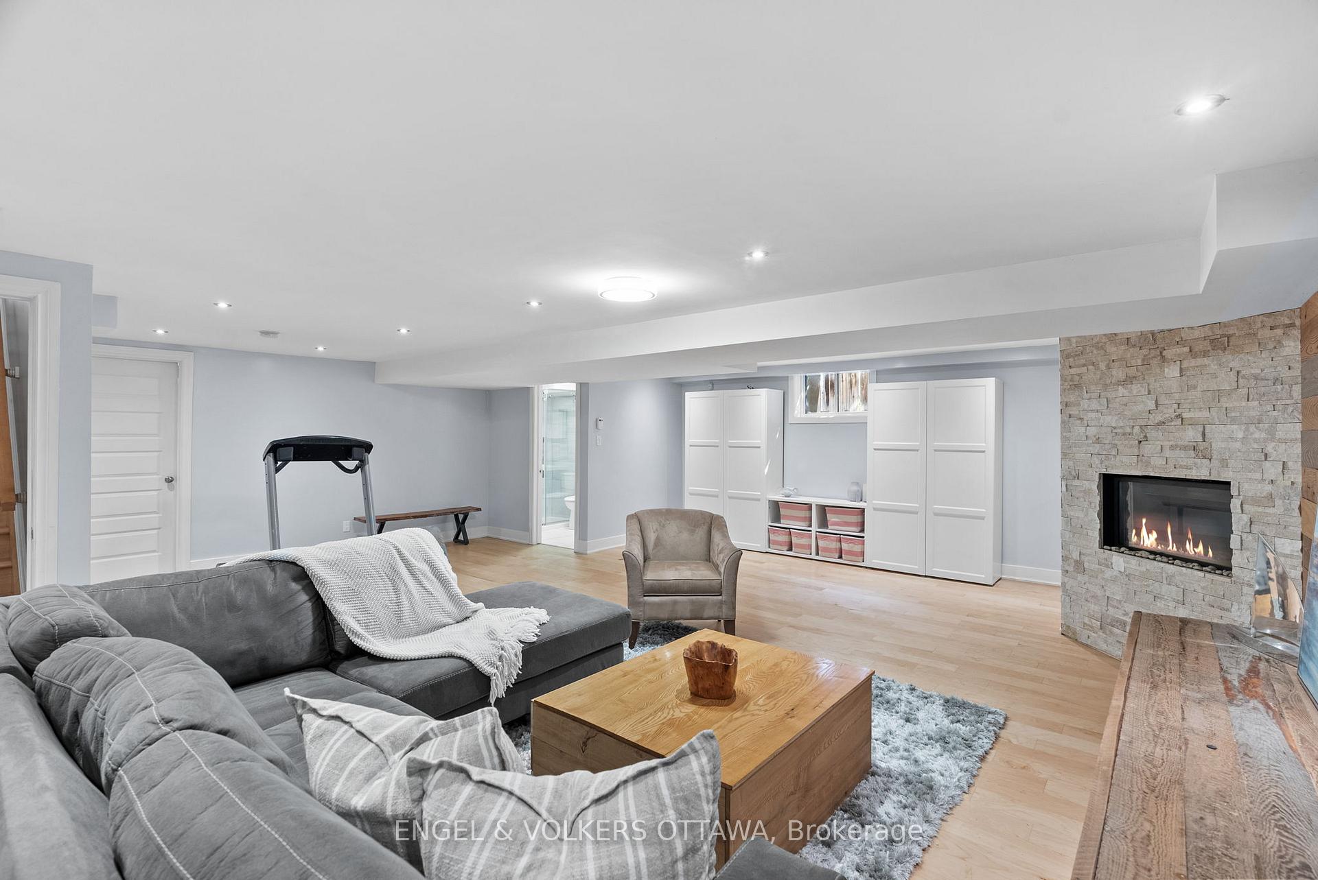 Photo 34 of 1103 Normandy Crescent, Ottawa, Borden Farm/Stewart Farm/Carleton Heights/Parkwood Hills — HOMEH