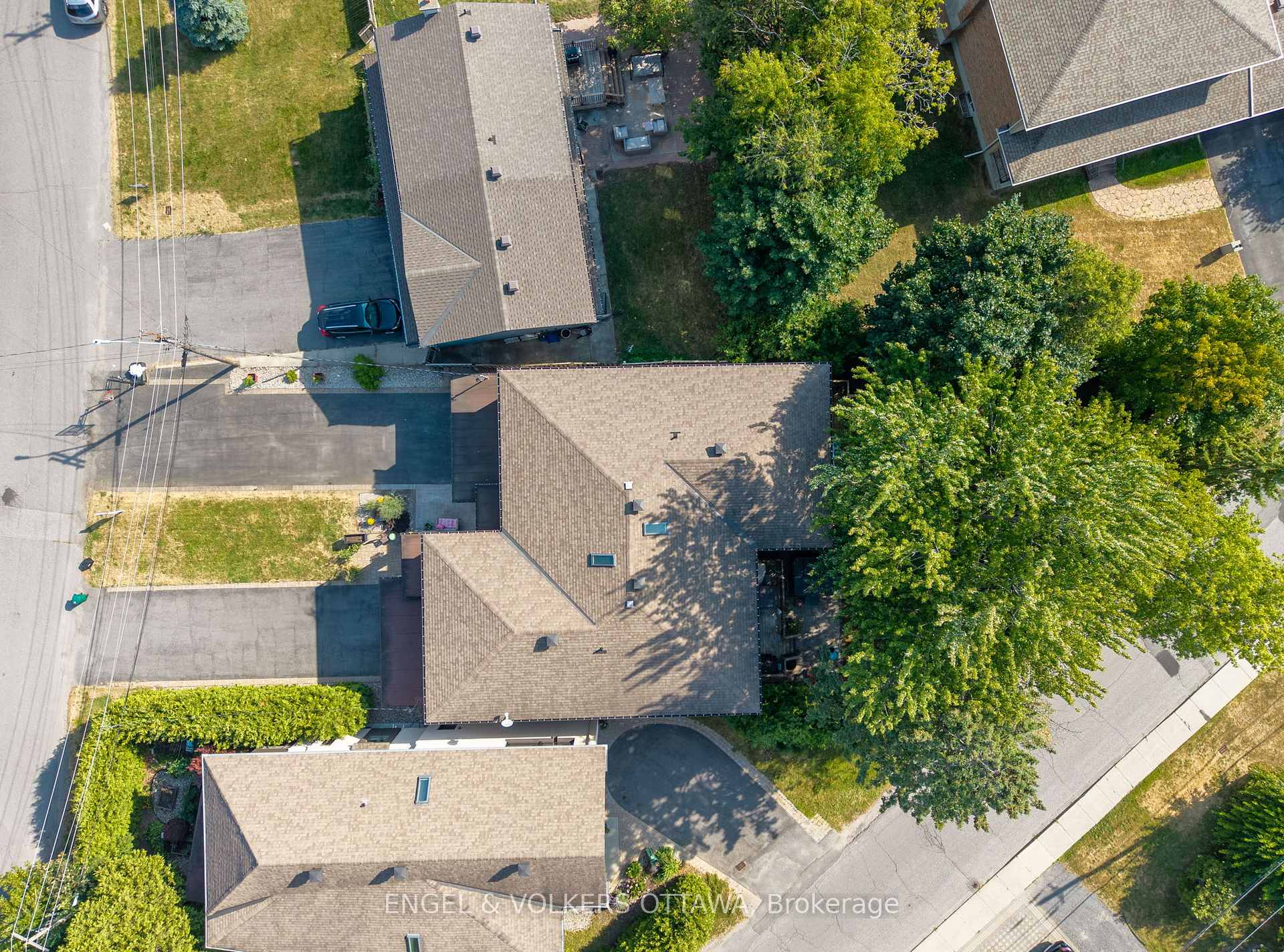 Photo 41 of 1103 Normandy Crescent, Ottawa, Borden Farm/Stewart Farm/Carleton Heights/Parkwood Hills — HOMEH