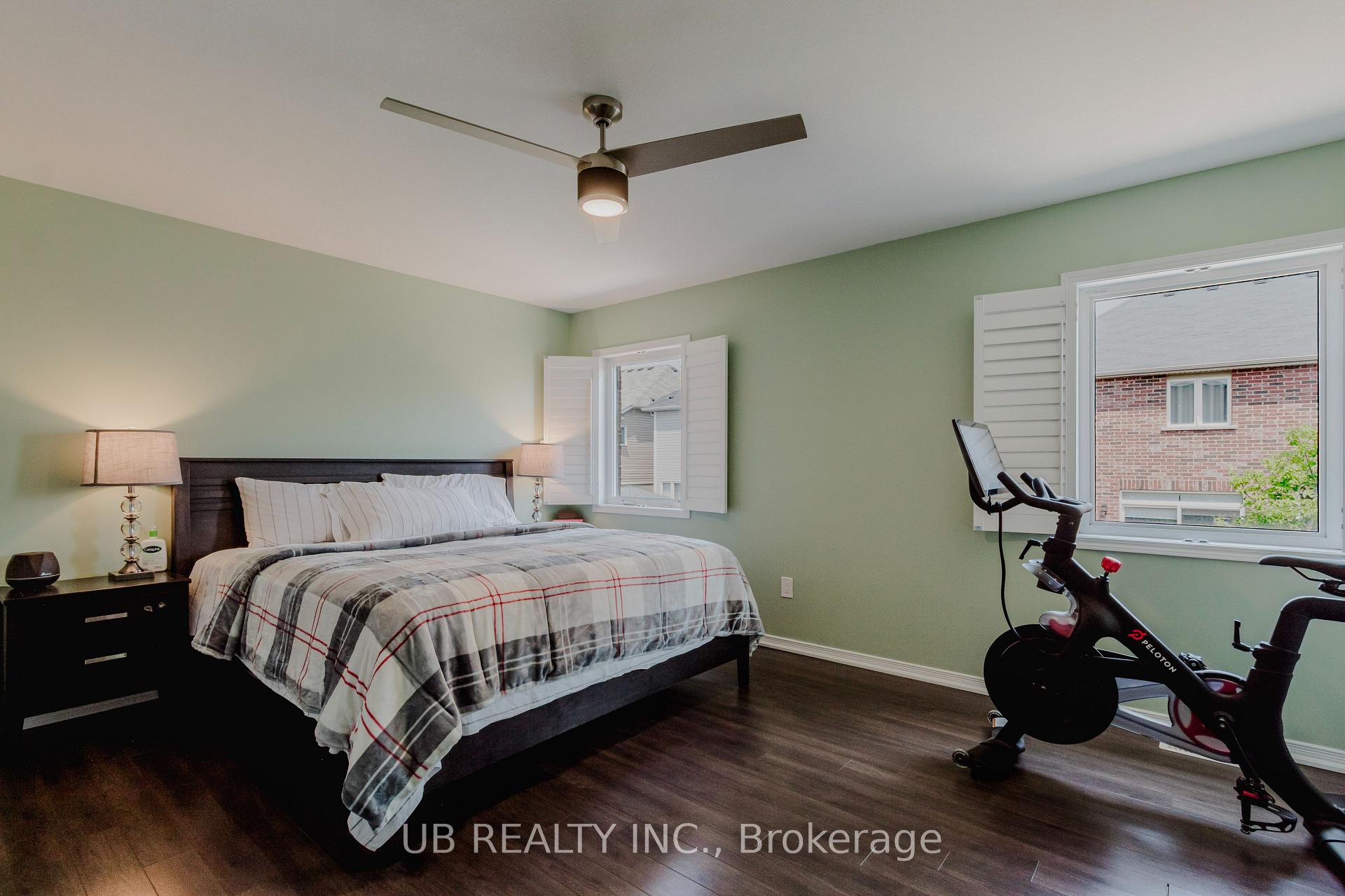 Photo 11 of 8 Menzies Street, Hamilton, Binbrook — HOMEH