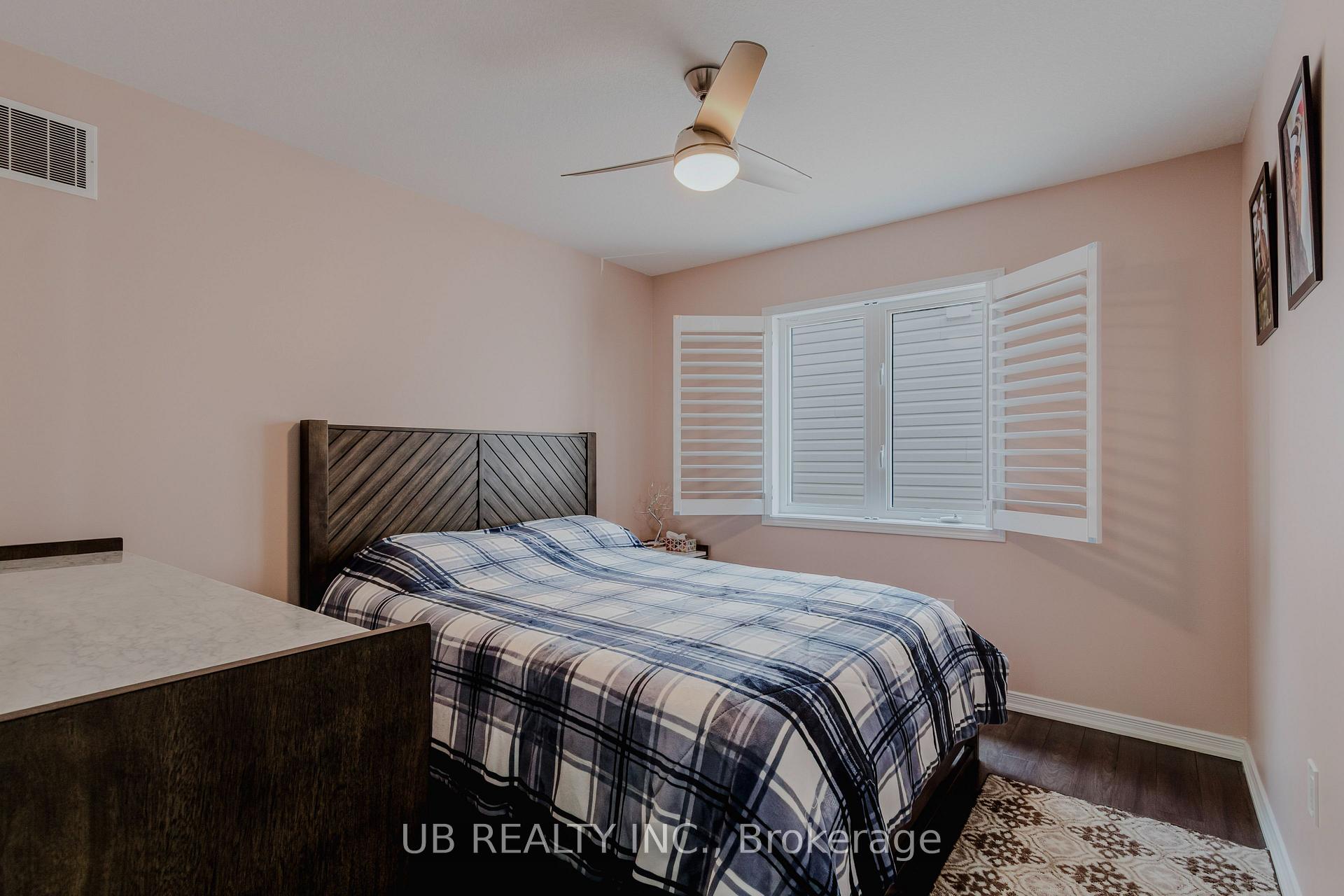 Photo 16 of 8 Menzies Street, Hamilton, Binbrook — HOMEH