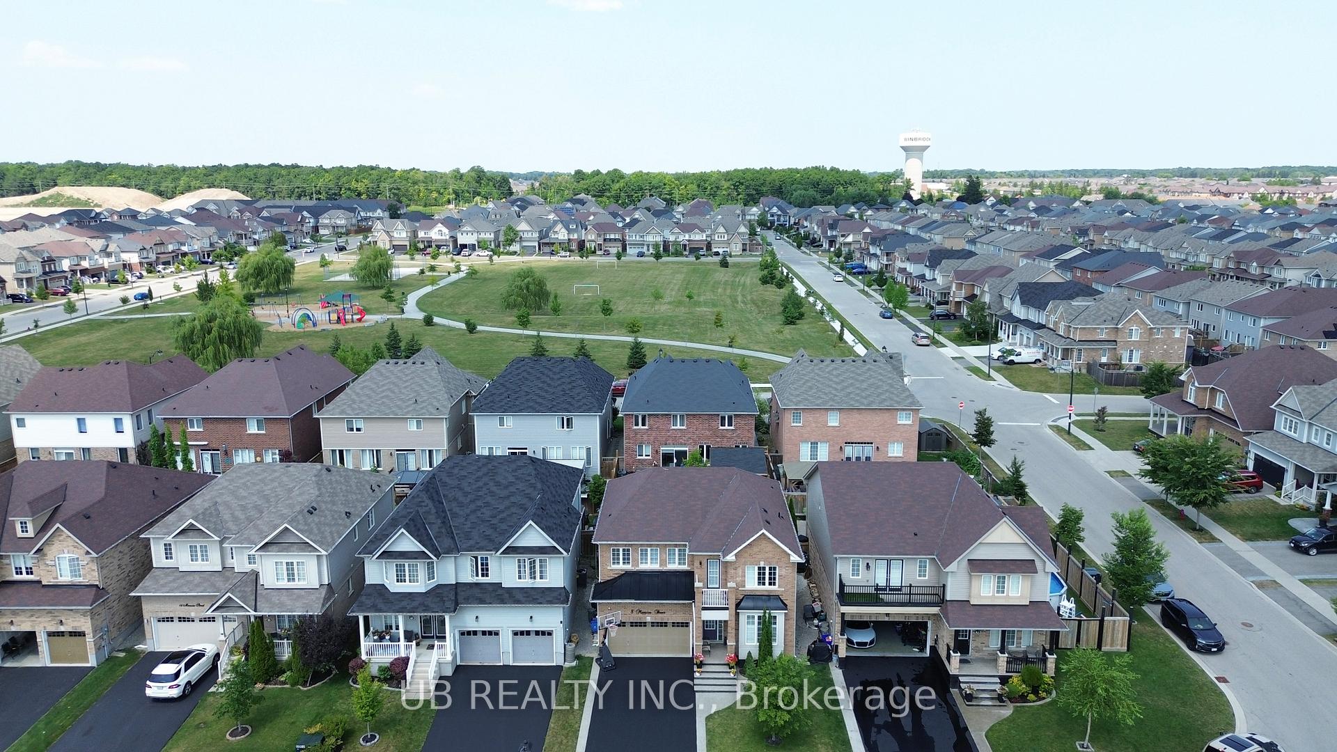 Photo 25 of 8 Menzies Street, Hamilton, Binbrook — HOMEH