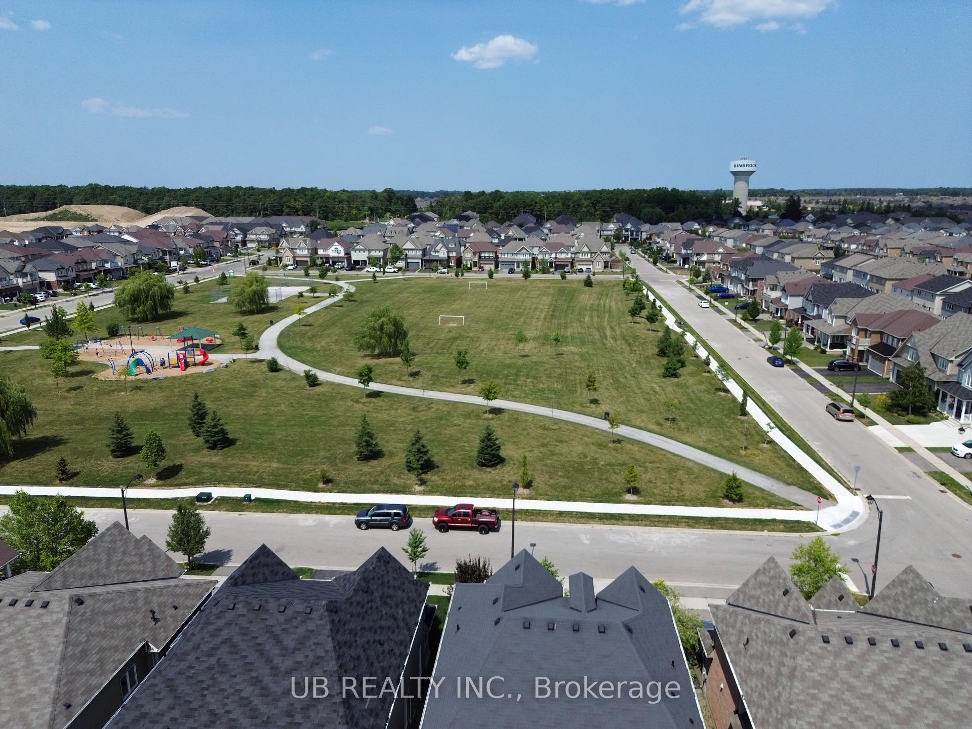 Photo 22 of 8 Menzies Street, Hamilton, Binbrook — HOMEH