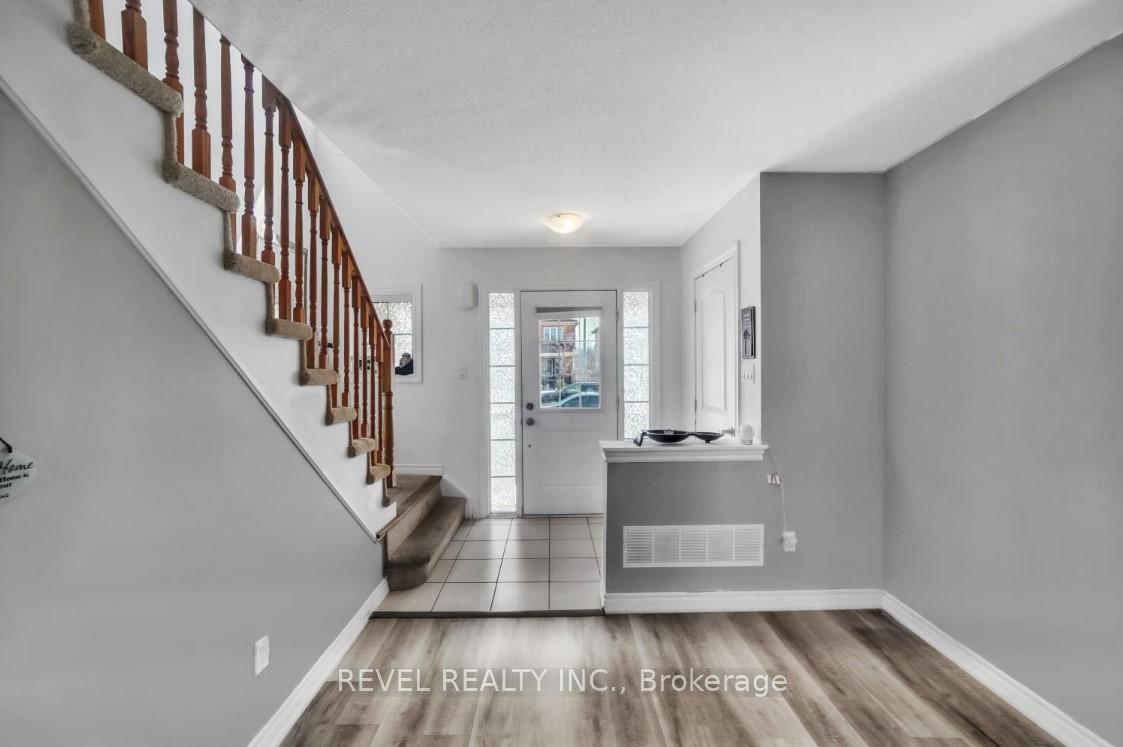 Photo 4 of 320 Moody Street, Southgate — HOMEH
