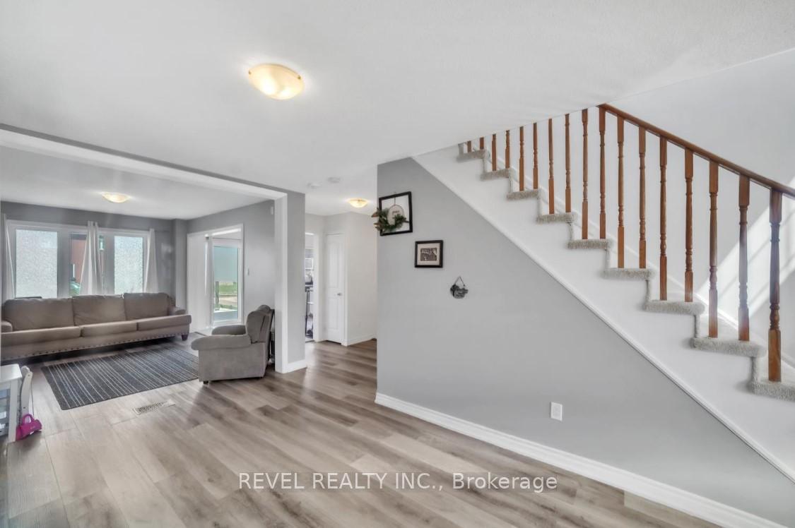 Photo 5 of 320 Moody Street, Southgate — HOMEH