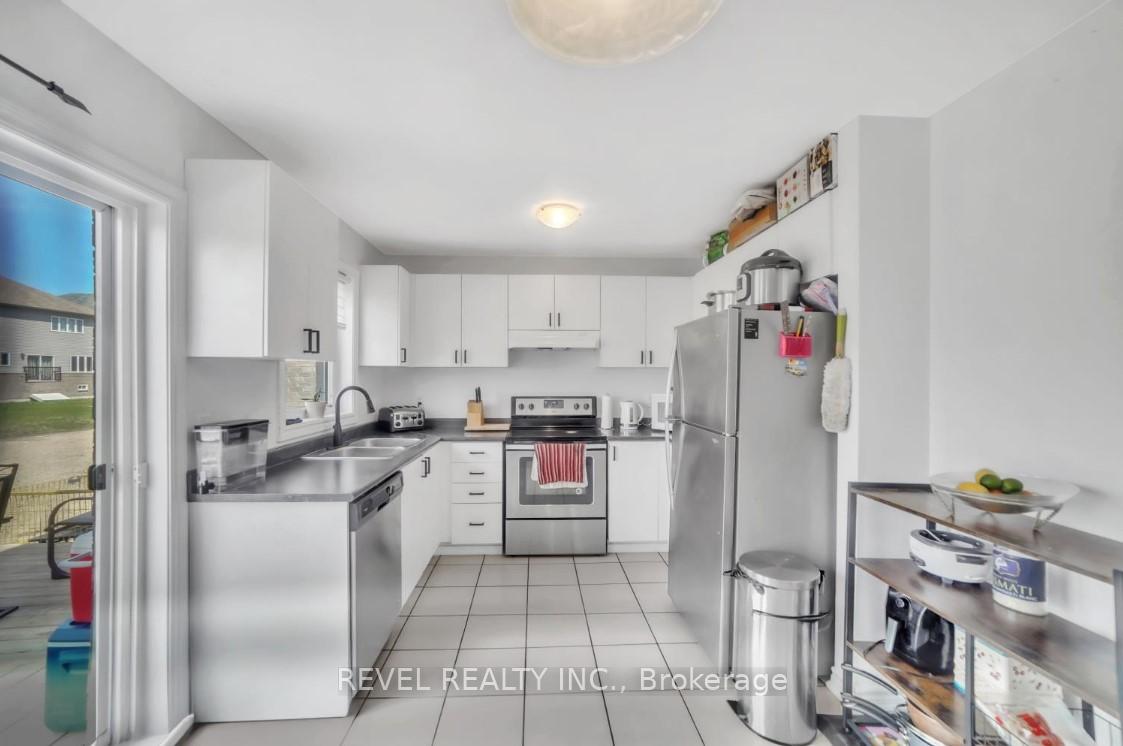 Photo 8 of 320 Moody Street, Southgate — HOMEH
