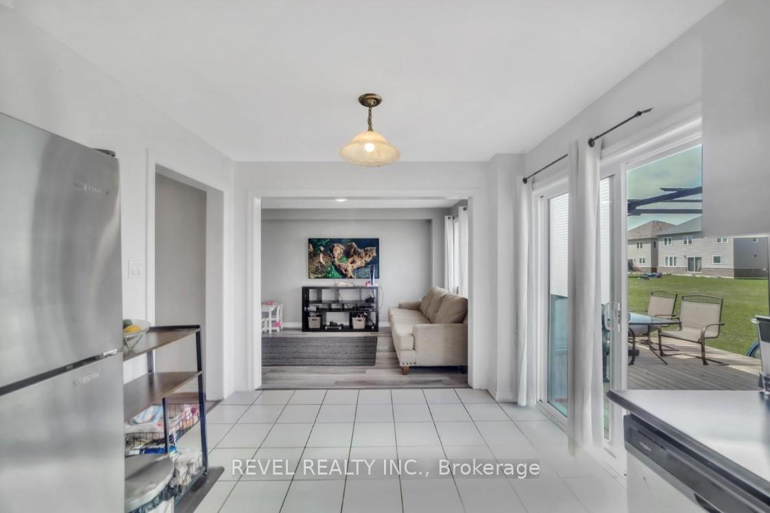 Photo 6 of 320 Moody Street, Southgate — HOMEH