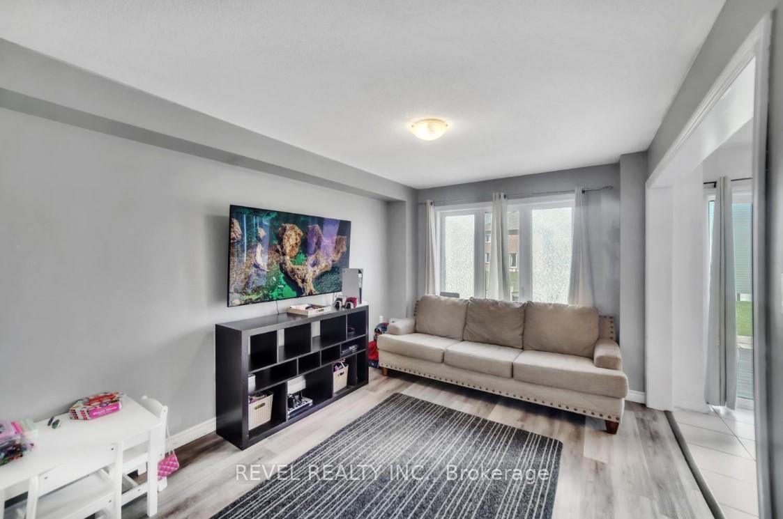 Photo 12 of 320 Moody Street, Southgate — HOMEH