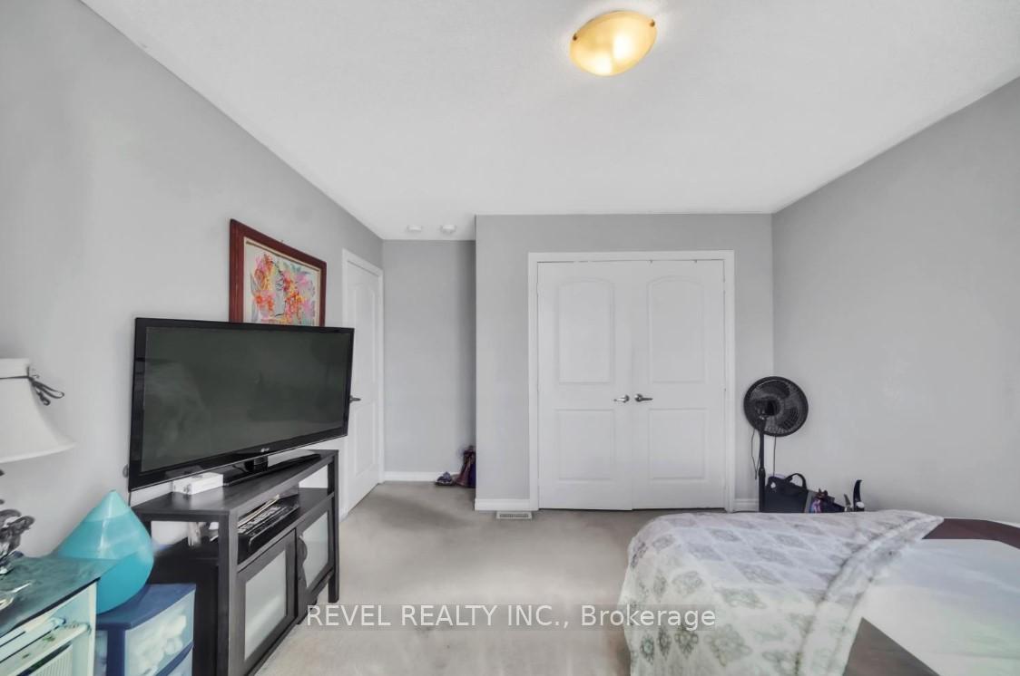 Photo 18 of 320 Moody Street, Southgate — HOMEH
