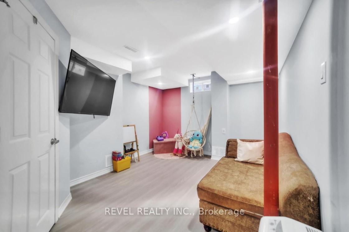 Photo 25 of 320 Moody Street, Southgate — HOMEH