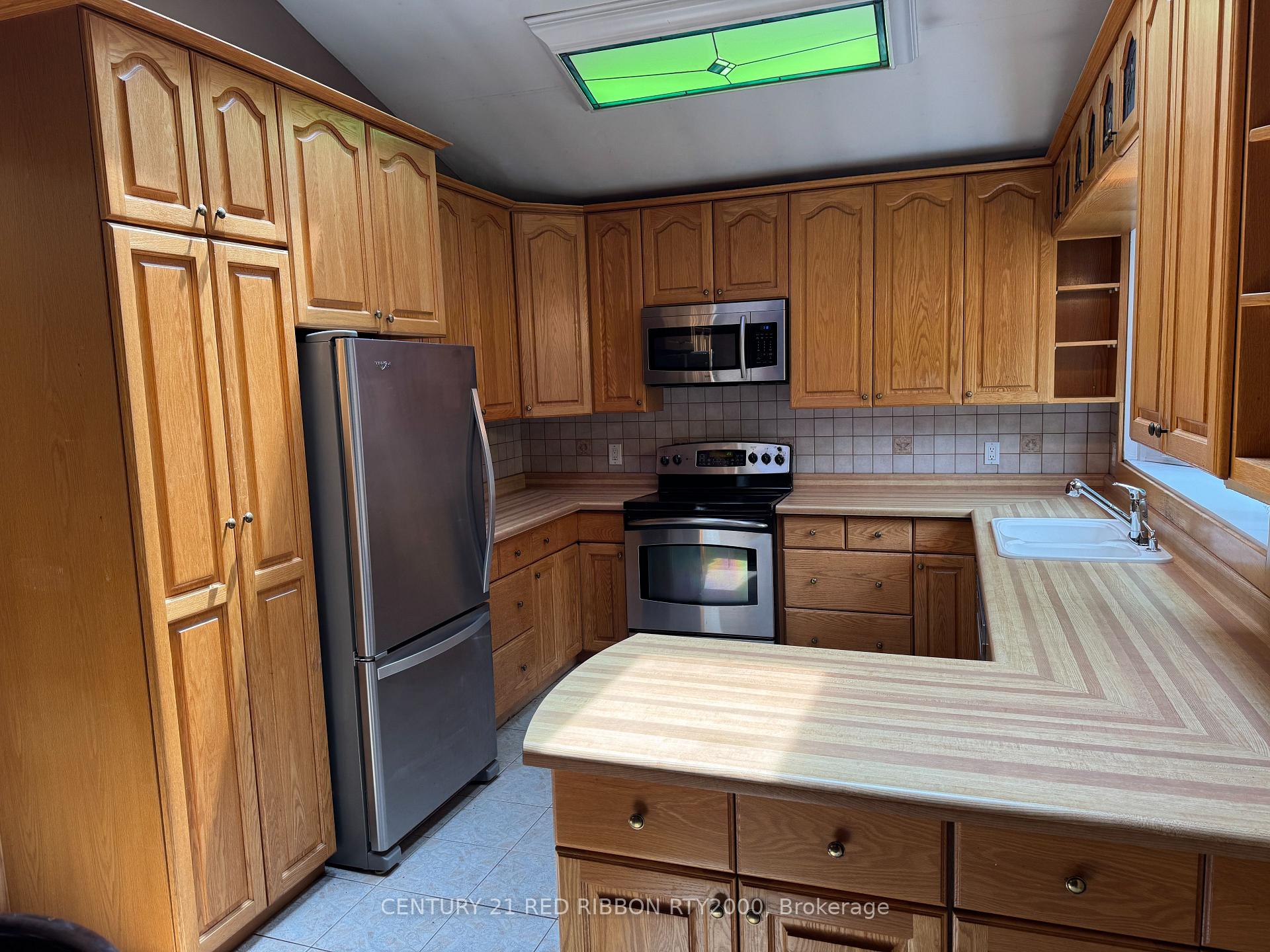 Photo 16 of 22221 Gibson Road, Strathroy-Caradoc, Mount Brydges — HOMEH