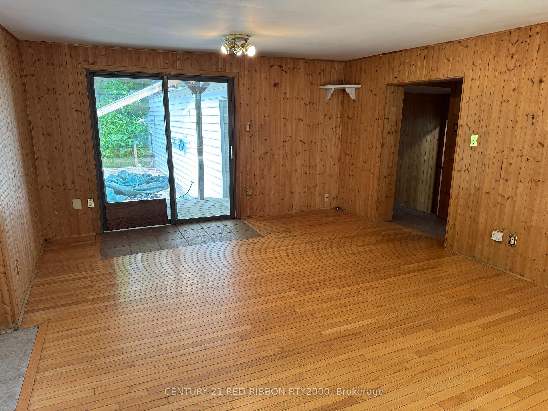 Photo 7 of 22221 Gibson Road, Strathroy-Caradoc, Mount Brydges — HOMEH
