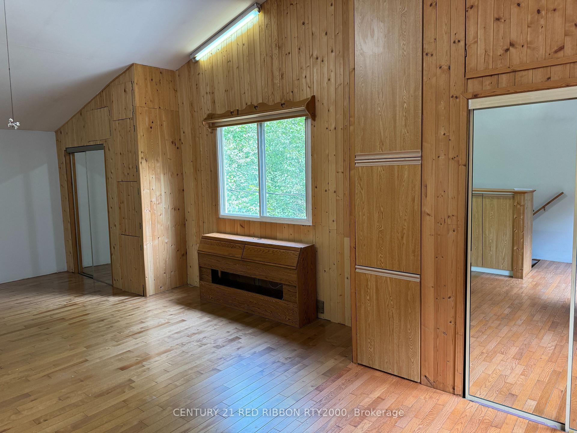 Photo 19 of 22221 Gibson Road, Strathroy-Caradoc, Mount Brydges — HOMEH