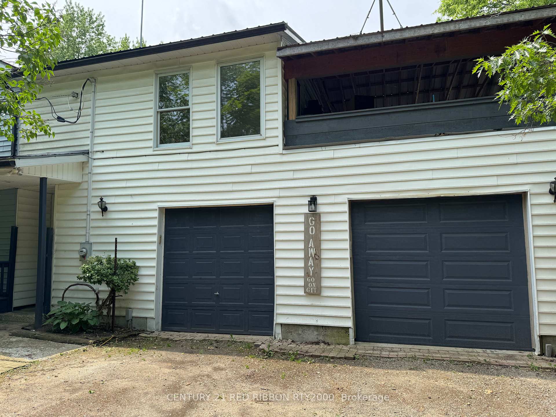 Photo 27 of 22221 Gibson Road, Strathroy-Caradoc, Mount Brydges — HOMEH