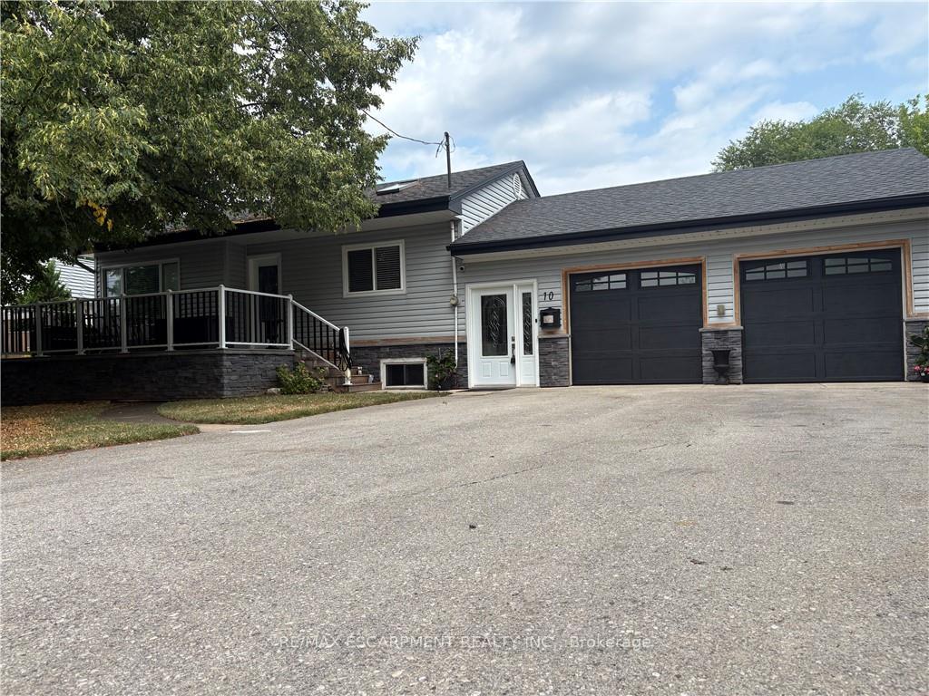 Photo 2 of 10 Lincoln Avenue, Grimsby, Grimsby West — HOMEH