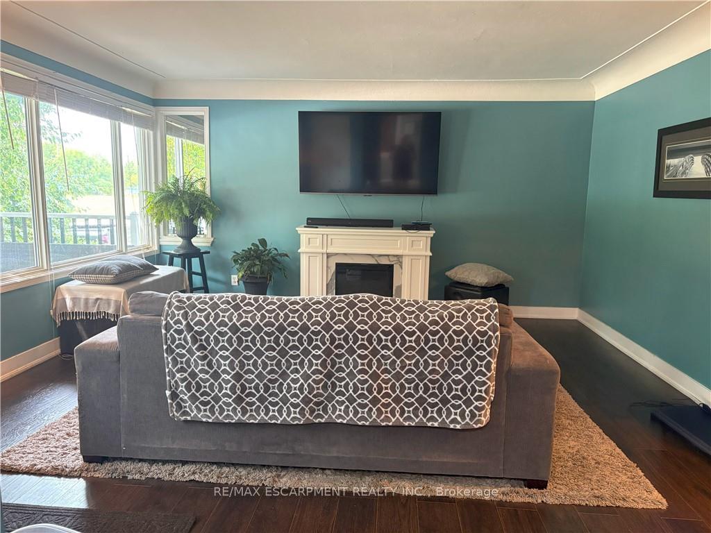 Photo 16 of 10 Lincoln Avenue, Grimsby, Grimsby West — HOMEH